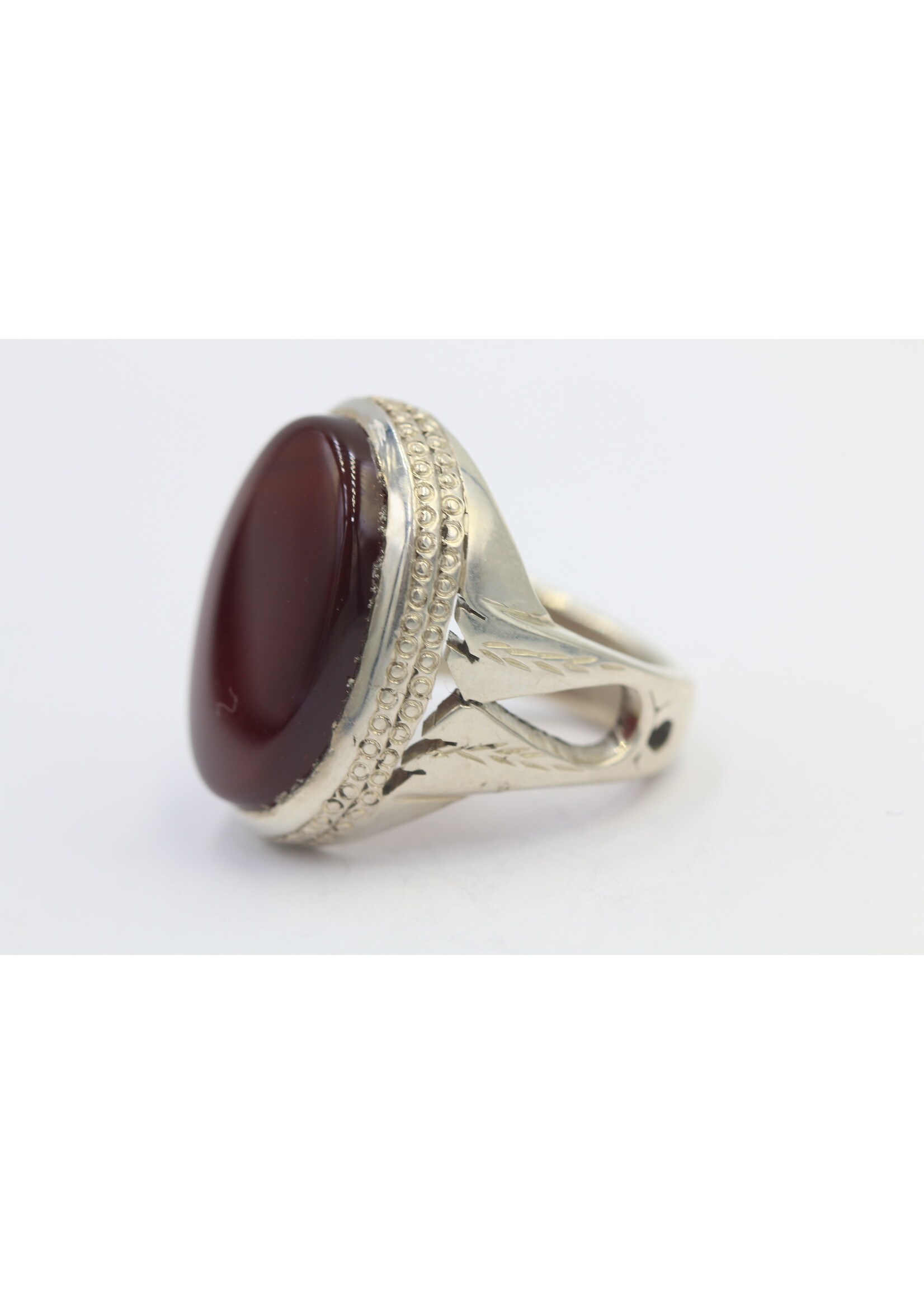 Bague en argent 925 sertie de Cornaline naturelle