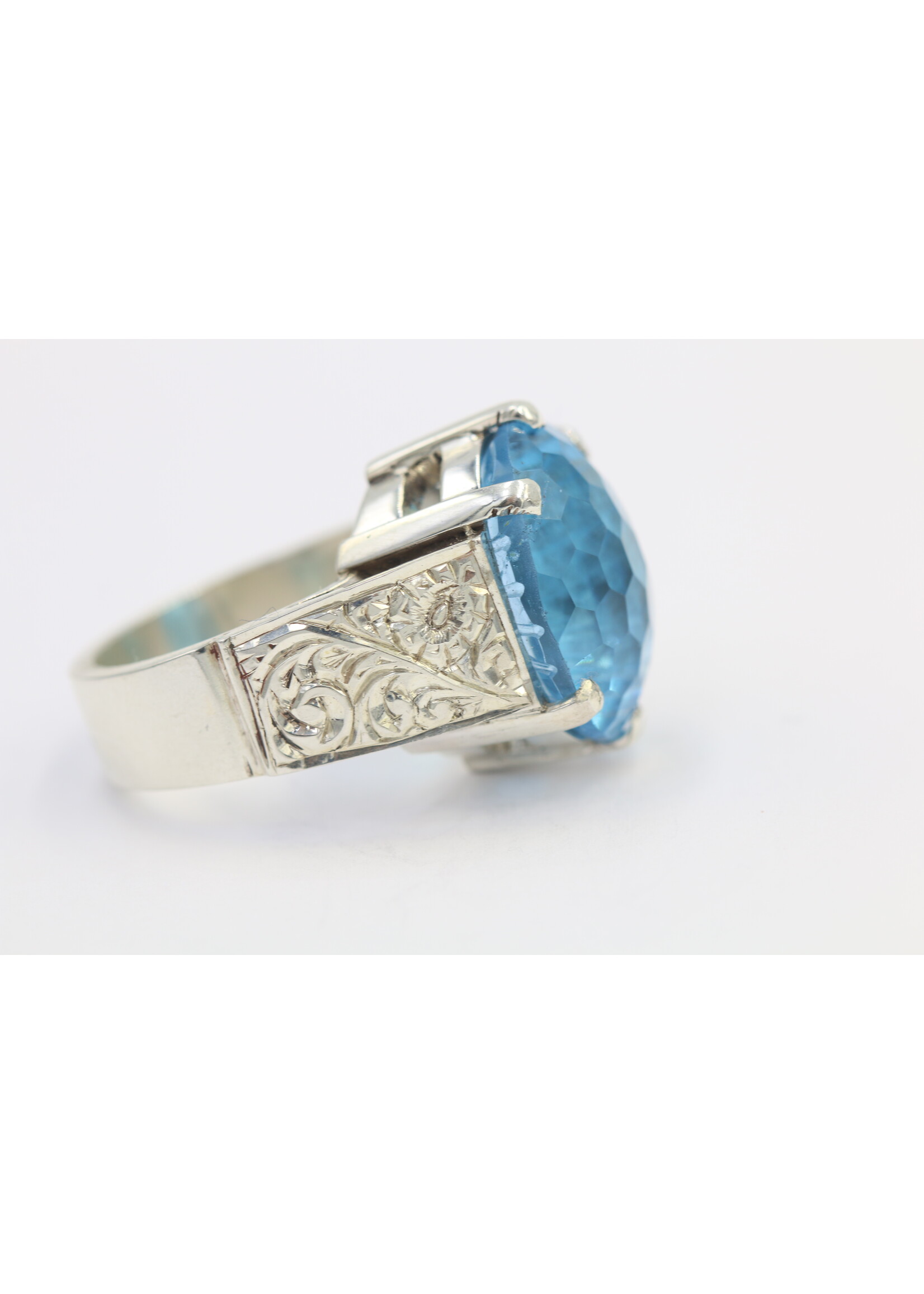 925 zilver ring bezet met natuurlijke Topaas