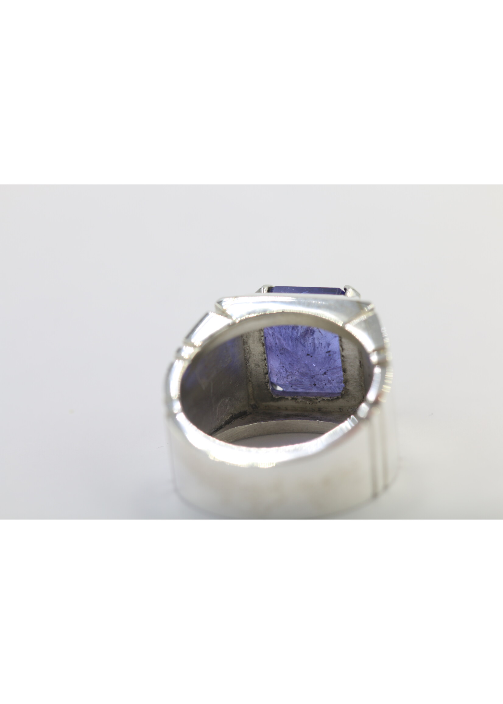 925 zilver ring bezet met natuurlijke Tanzaniet