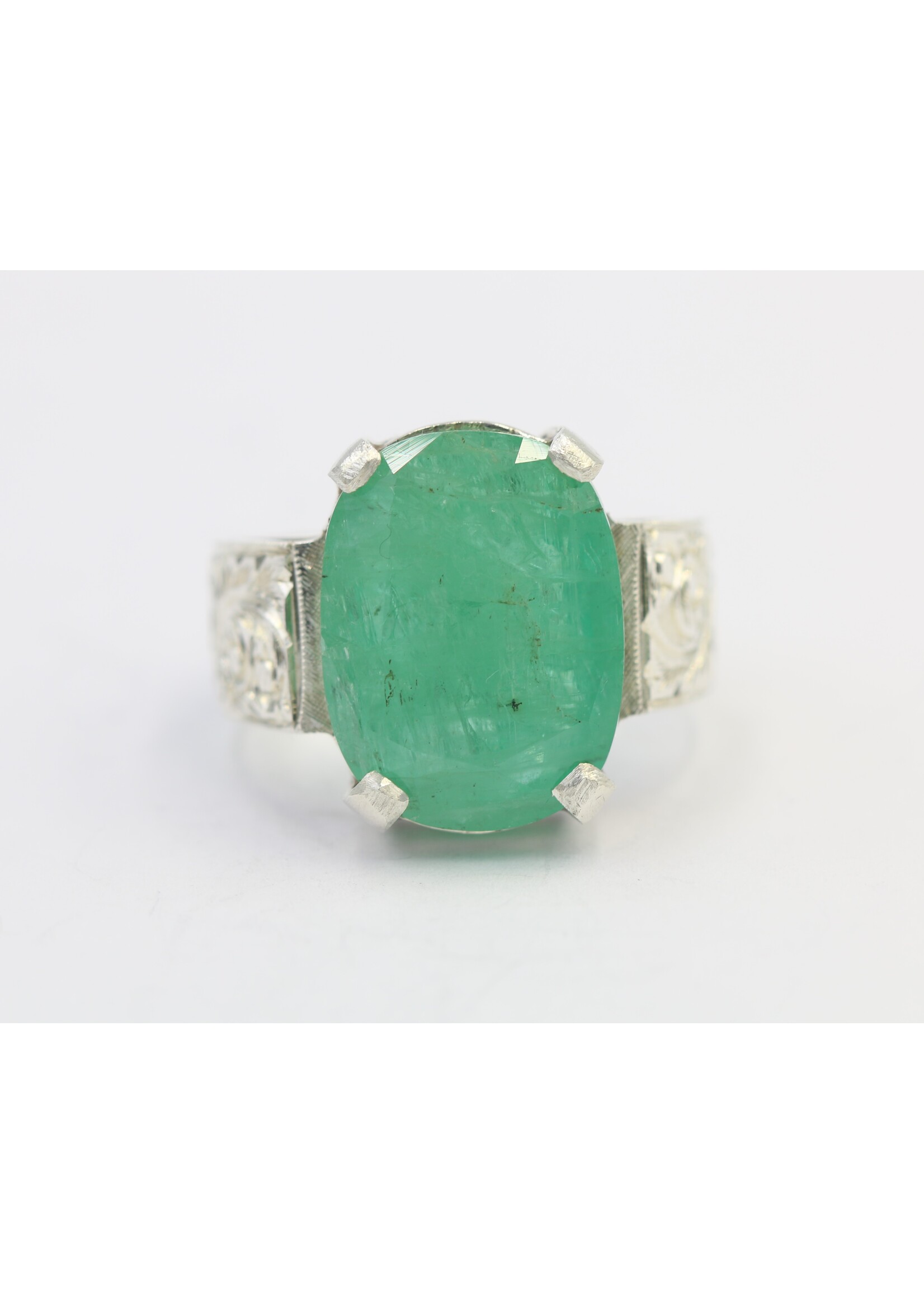925 zilver ring bezet met natuurlijke smaragd
