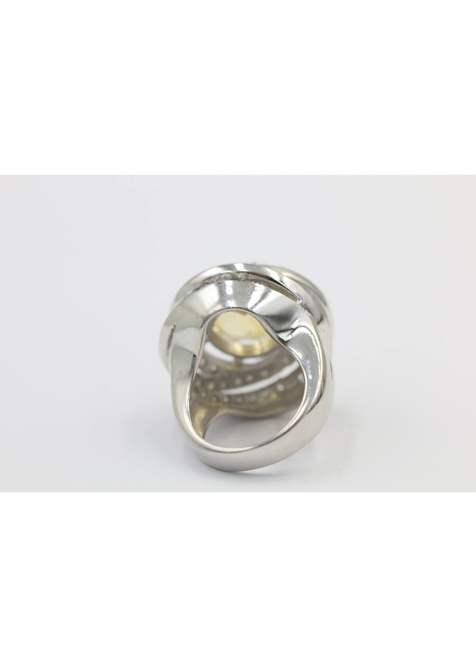 925 rhodium plated silver ring set with natural Citrine