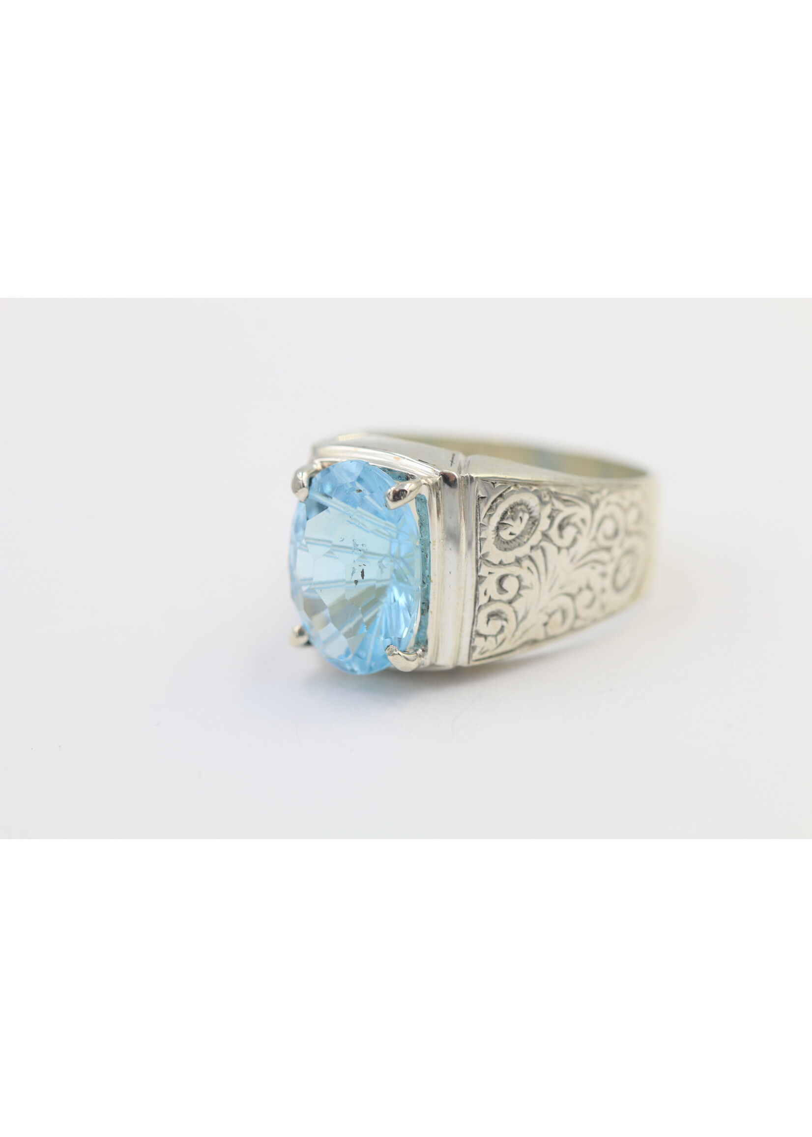 925 silver ring set with natural Topaz