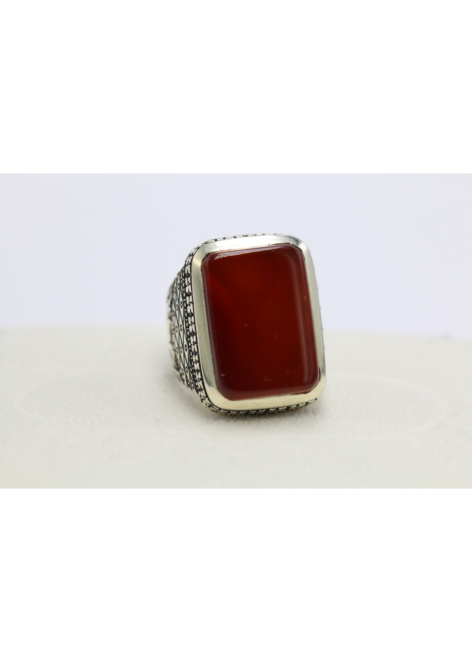 Bague en argent 925 sertie de cornaline naturelle