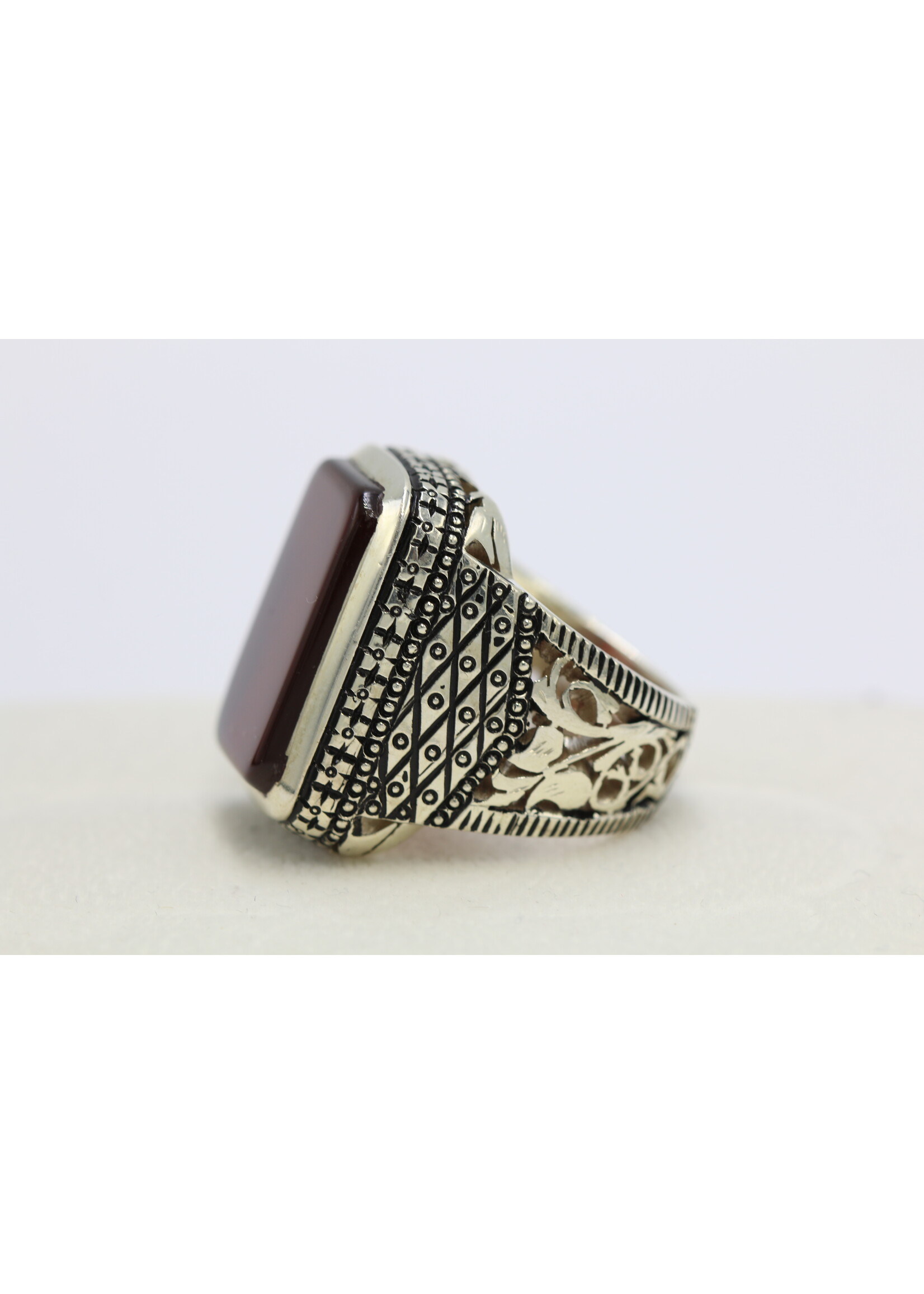 Bague en argent 925 sertie de cornaline naturelle