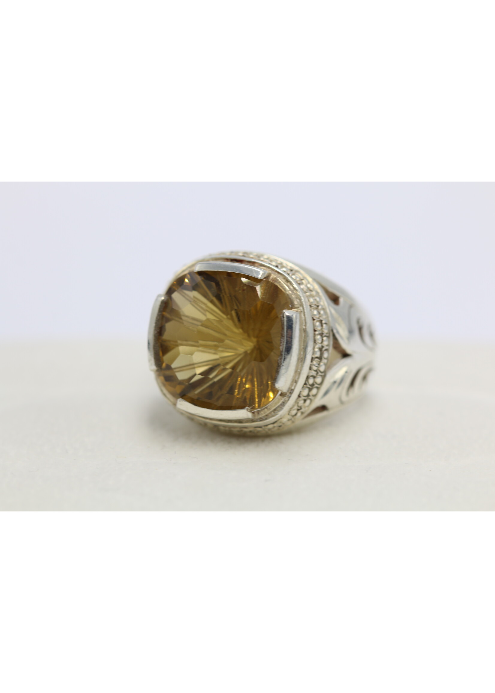 Bague en argent 925 sertie de Citrine naturelle