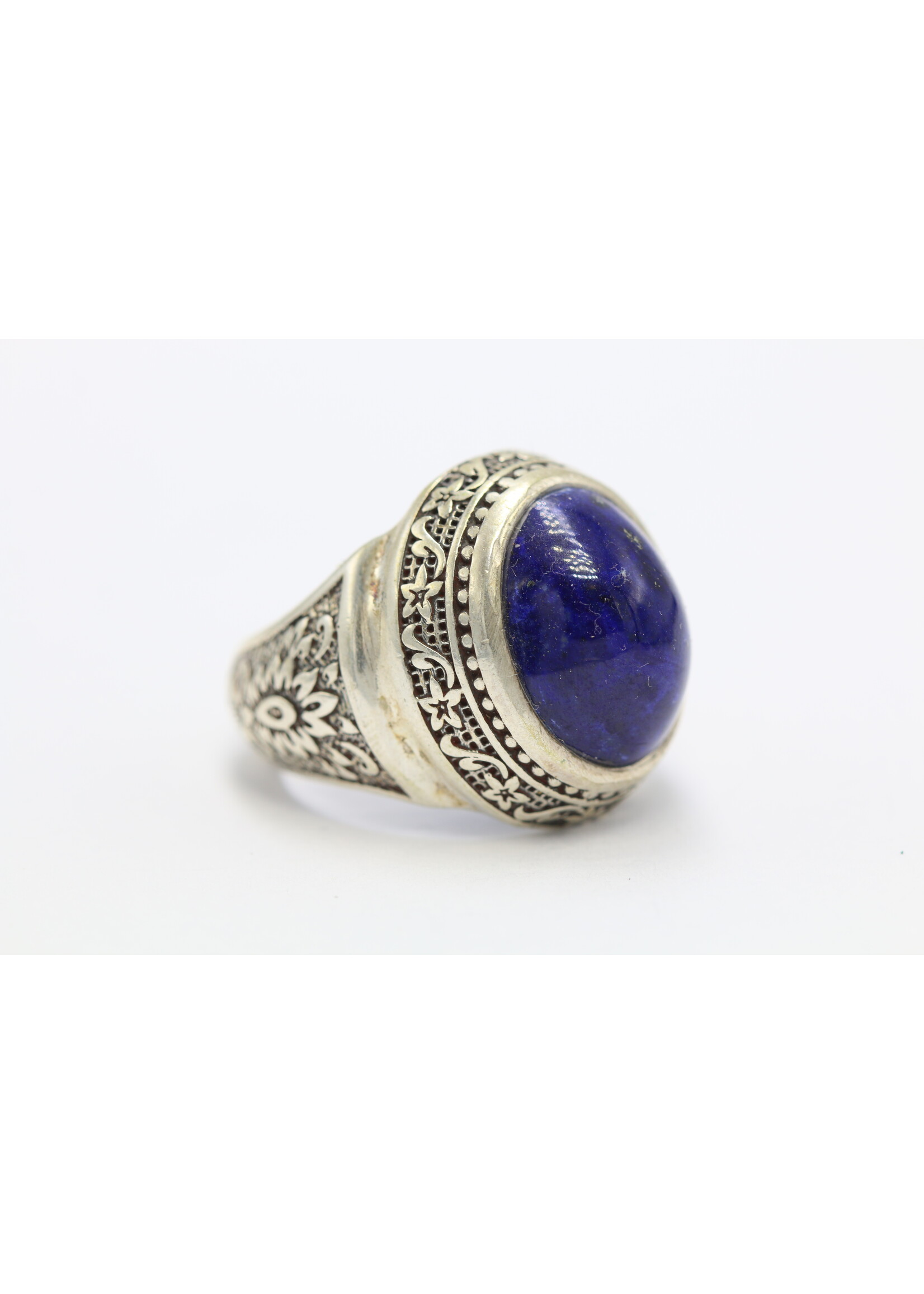 925 silver ring set with natural Lapis lazuli