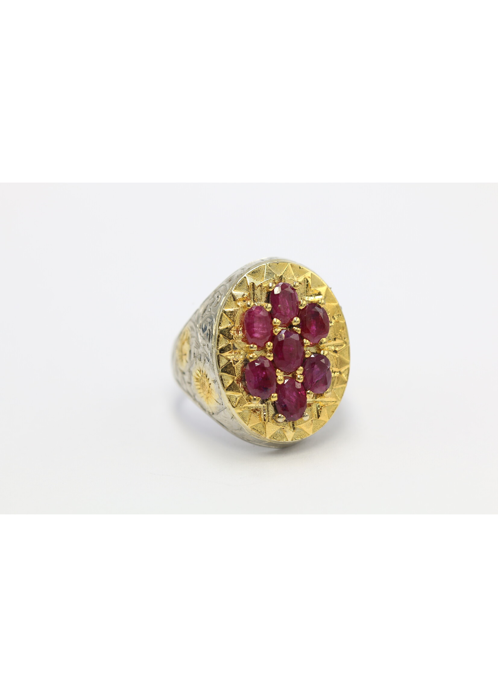 Bague en argent 925 sertie de rubis naturels
