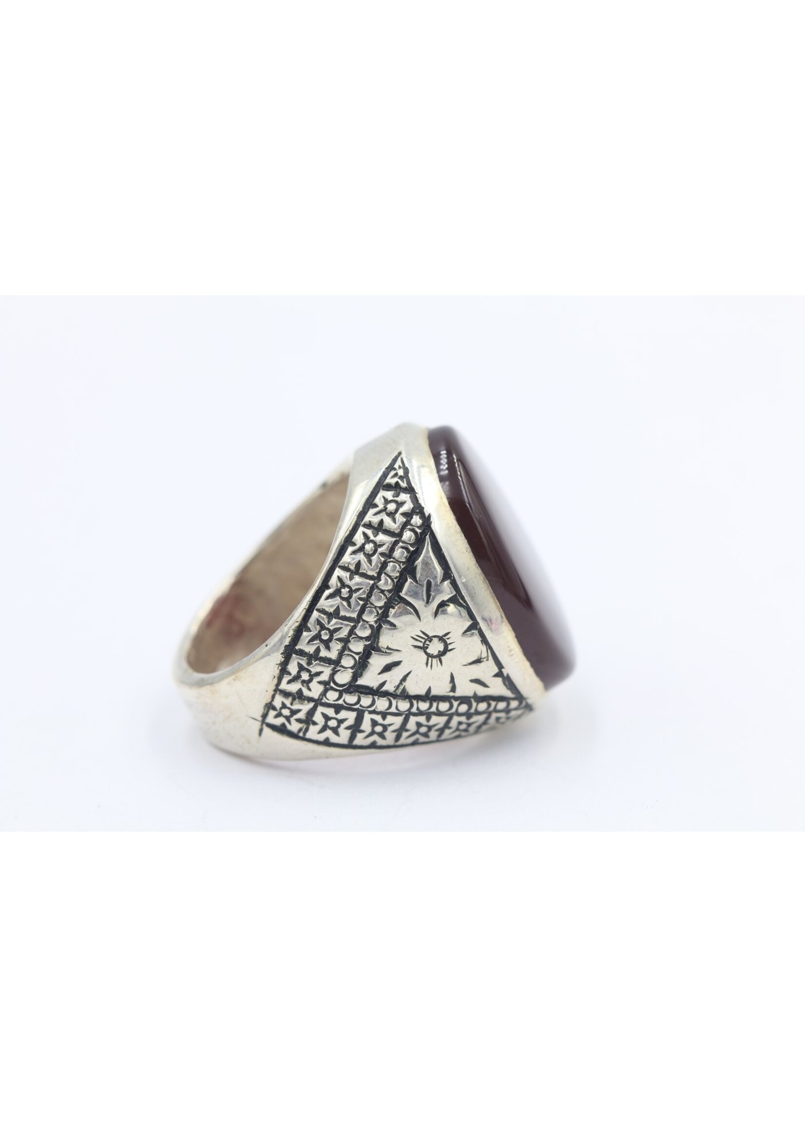 Bague en argent 925 sertie de cornaline naturelle