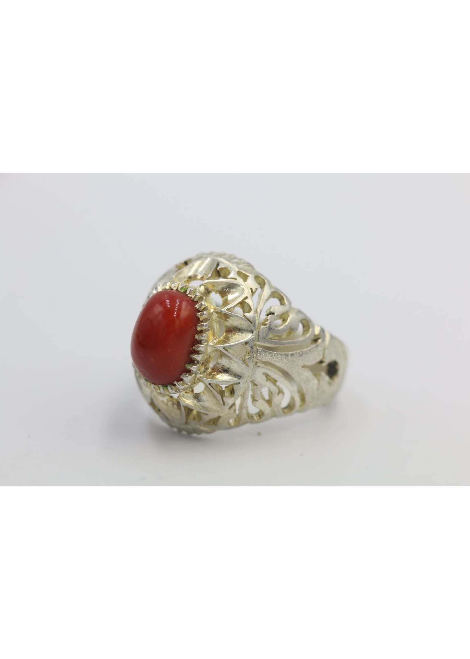 Anello in argento 925 con corallo naturale