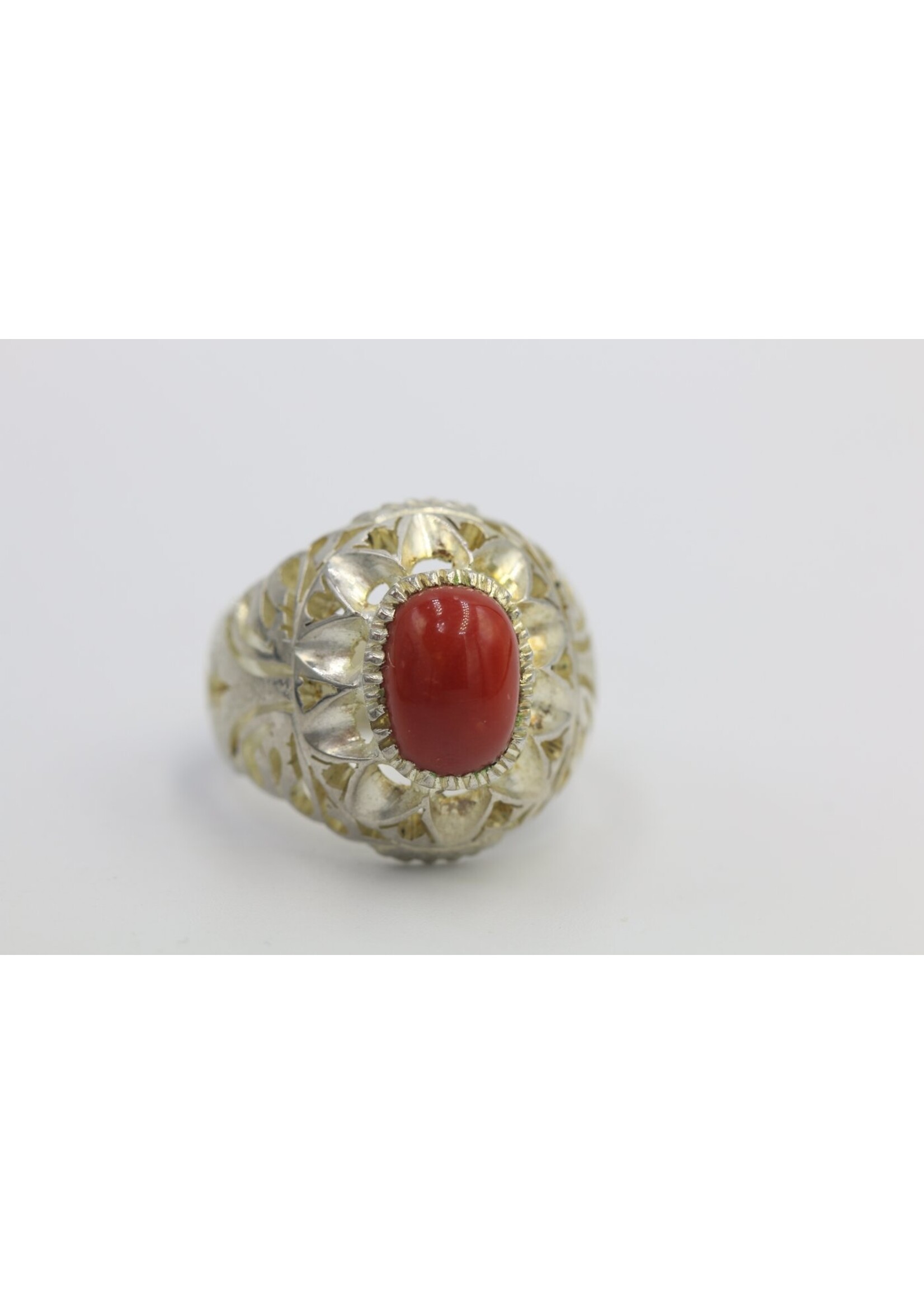 Anello in argento 925 con corallo naturale