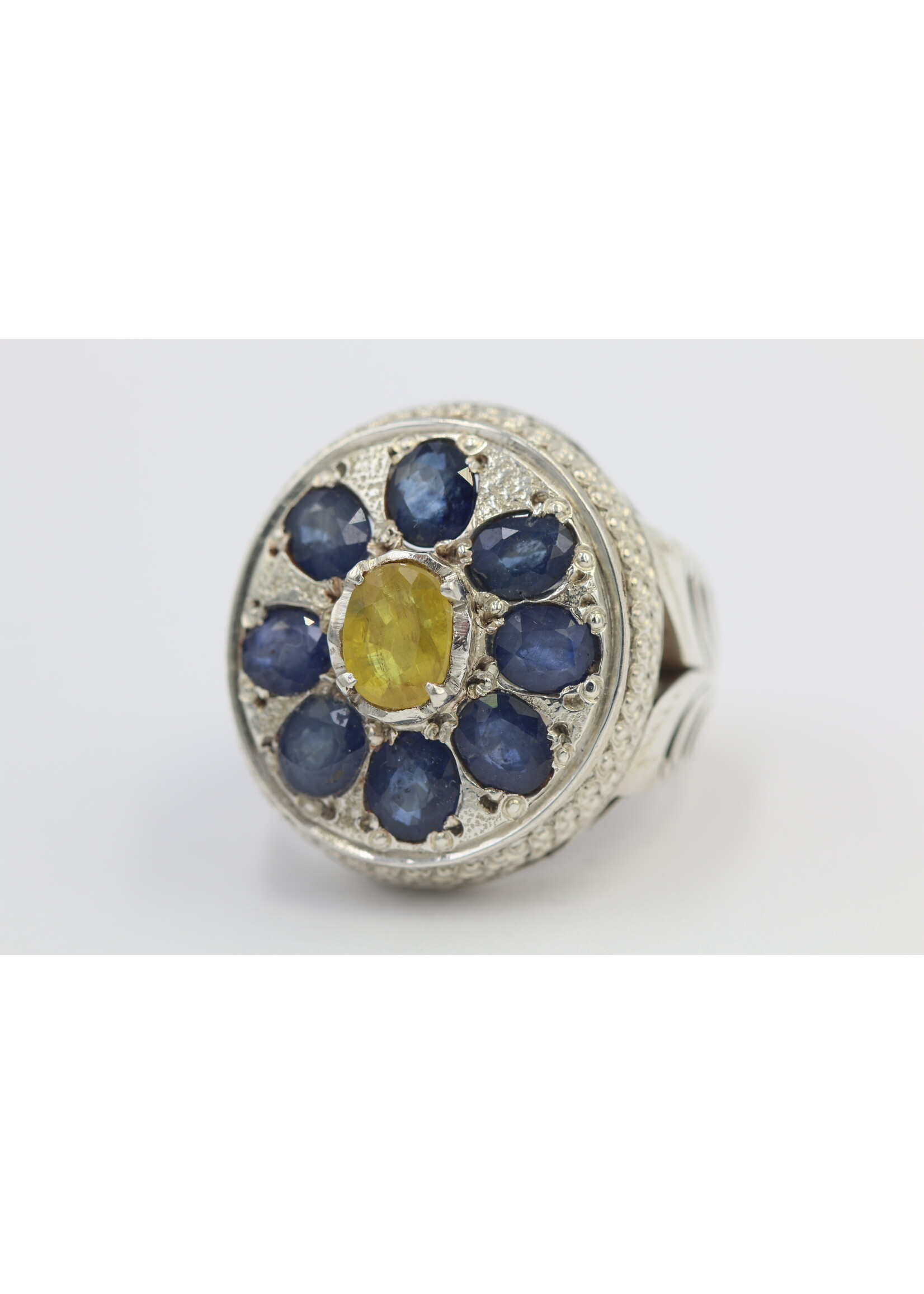 Anello in argento 925 con zaffiri naturali gialli e blu