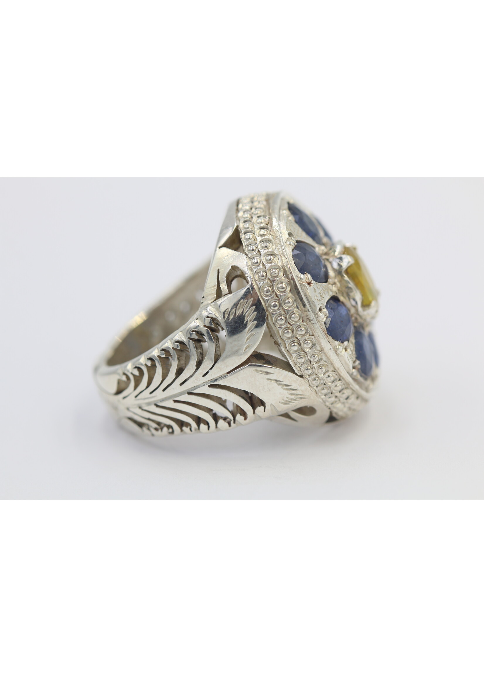 925 silver ring set with natural yellow and blue sapphires