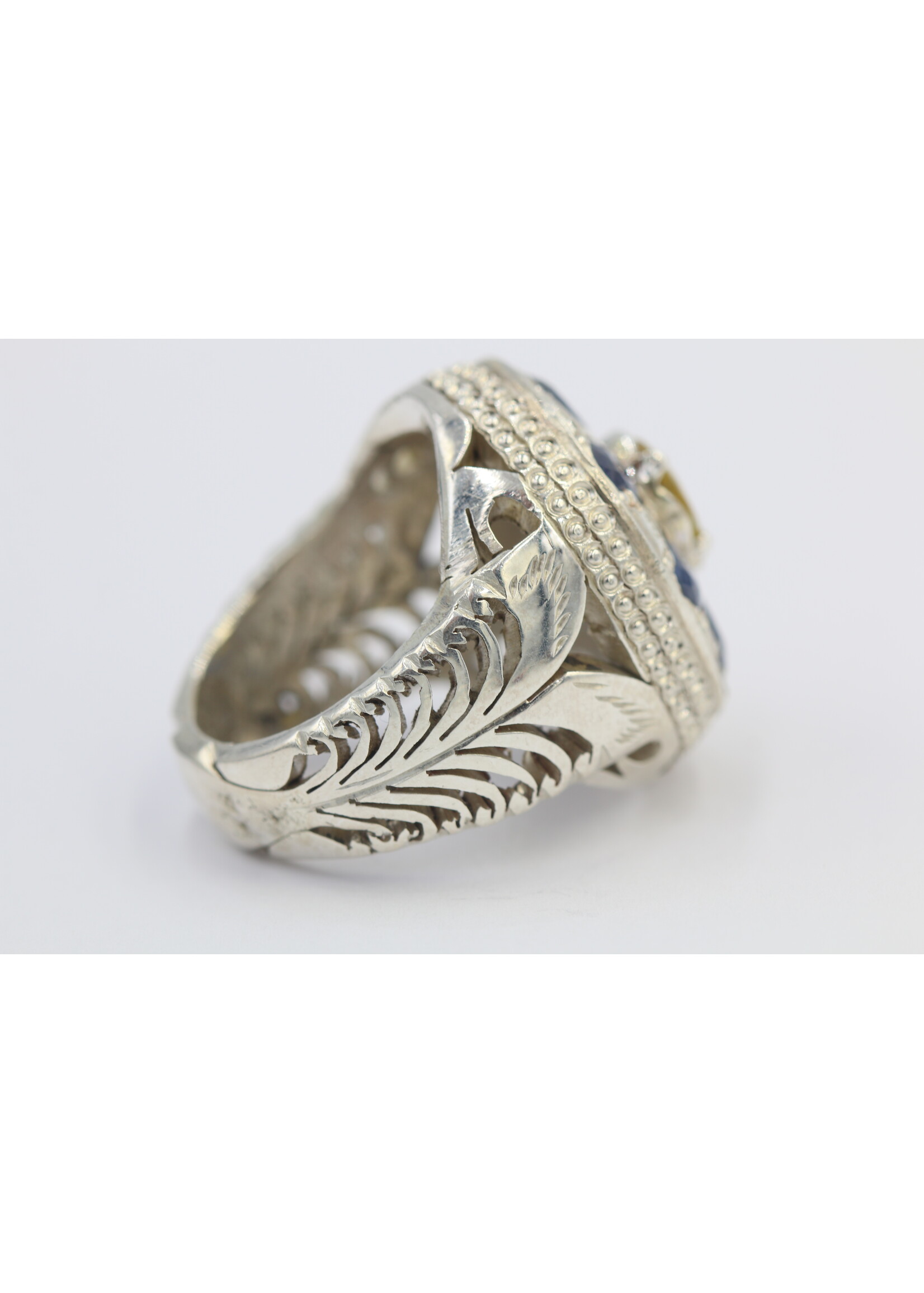 925 silver ring set with natural yellow and blue sapphires