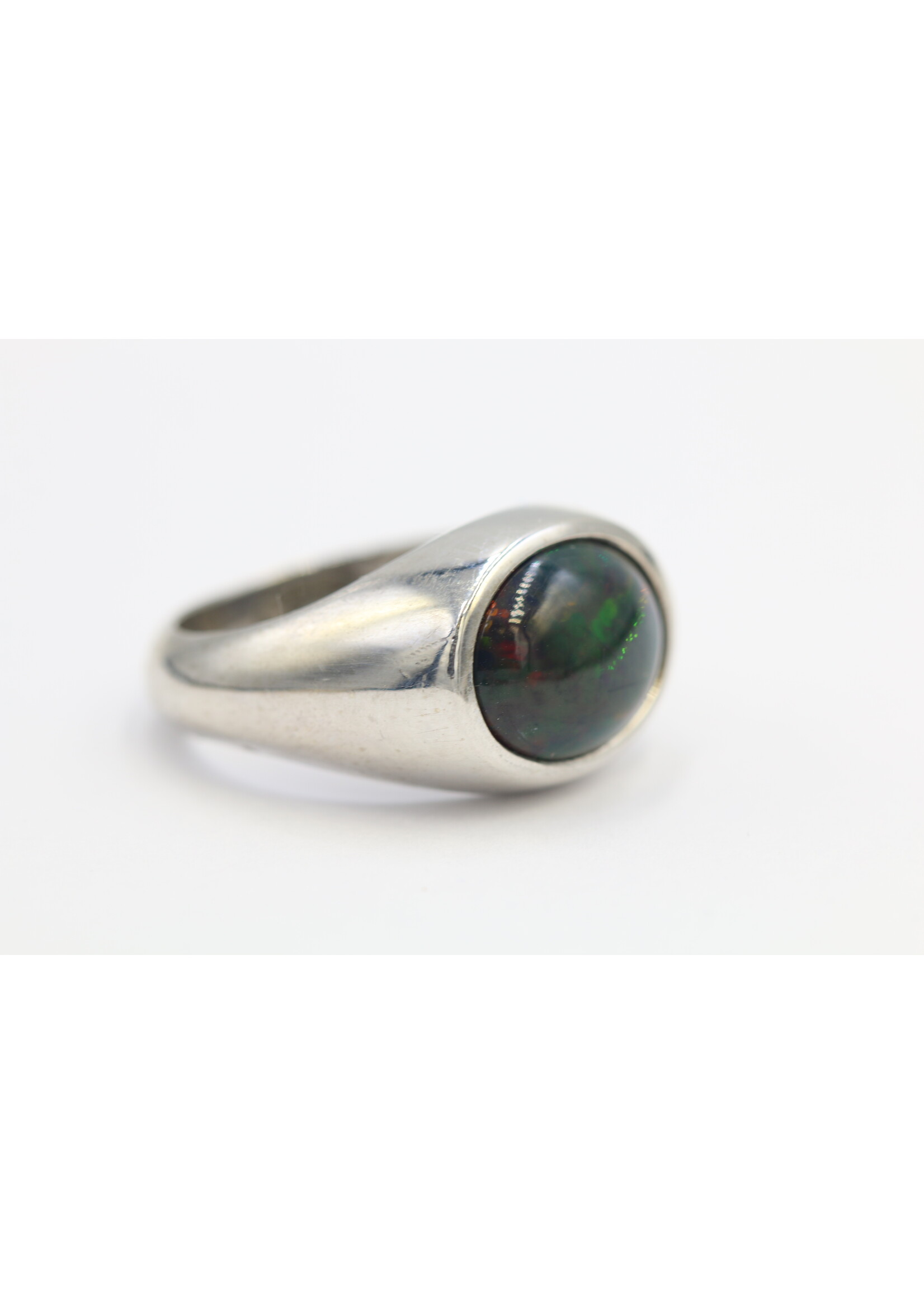 925 zilver ring bezet met natuurlijke Opaal