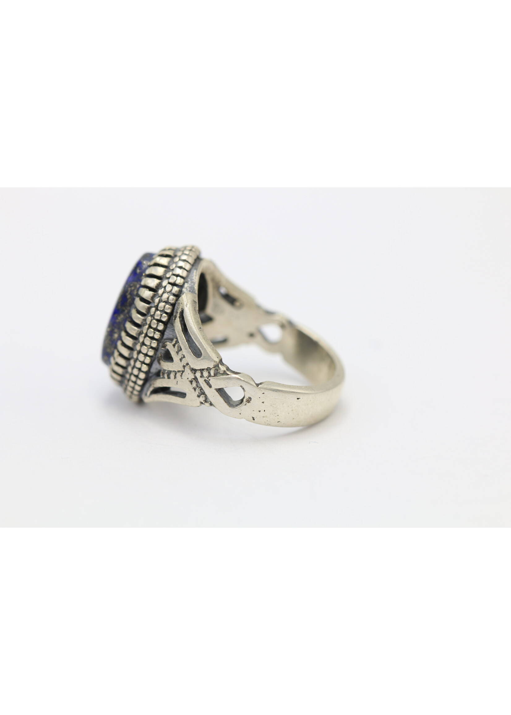 Bague en argent 925 sertie de Lapis lazuli naturel