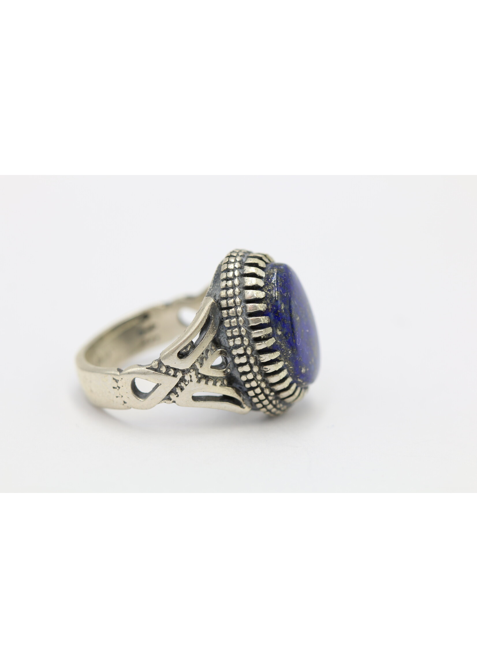 Bague en argent 925 sertie de Lapis lazuli naturel