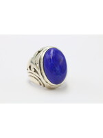 Ring with Lapis lazuli