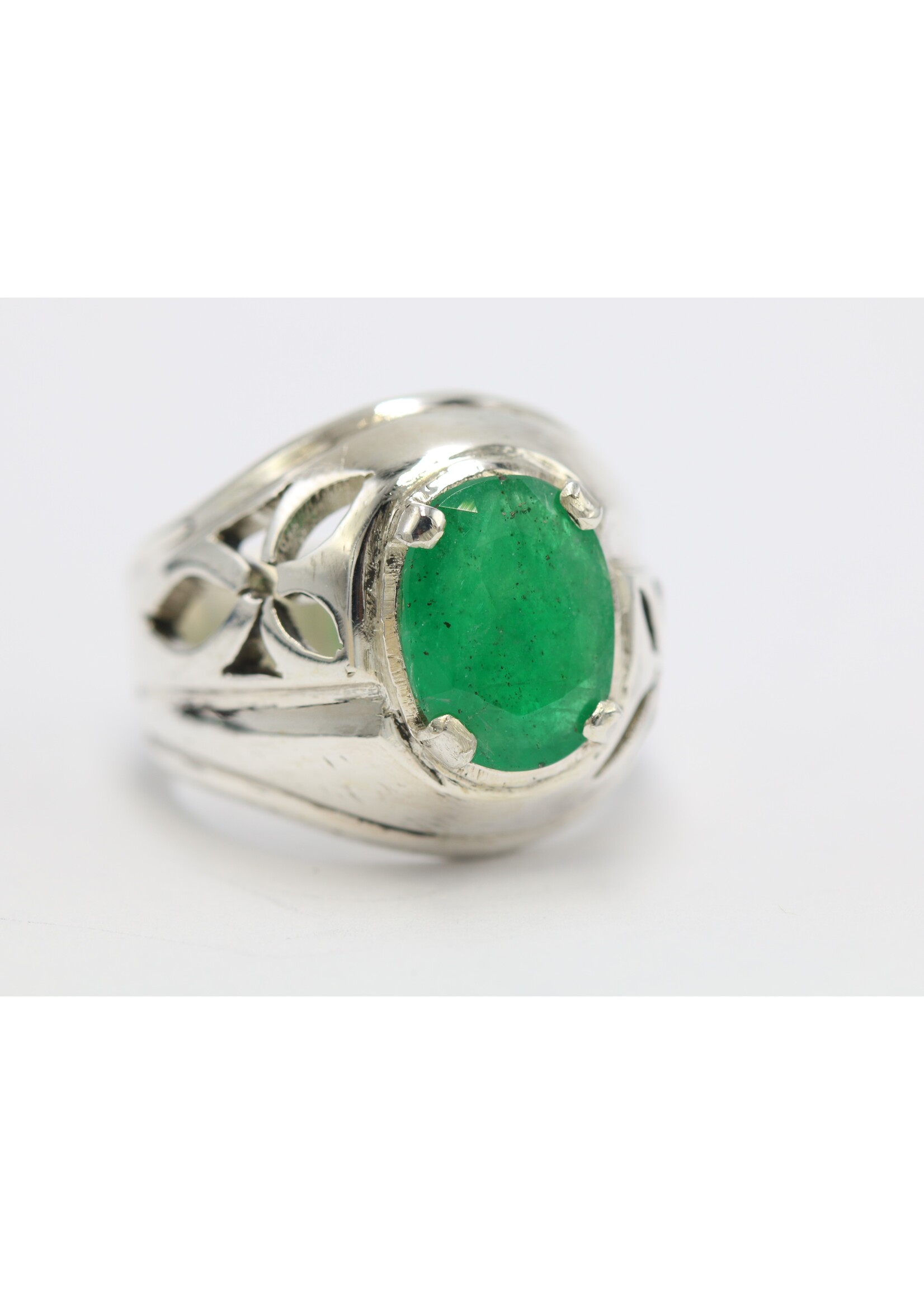 Anello in argento 925 con smeraldo naturale