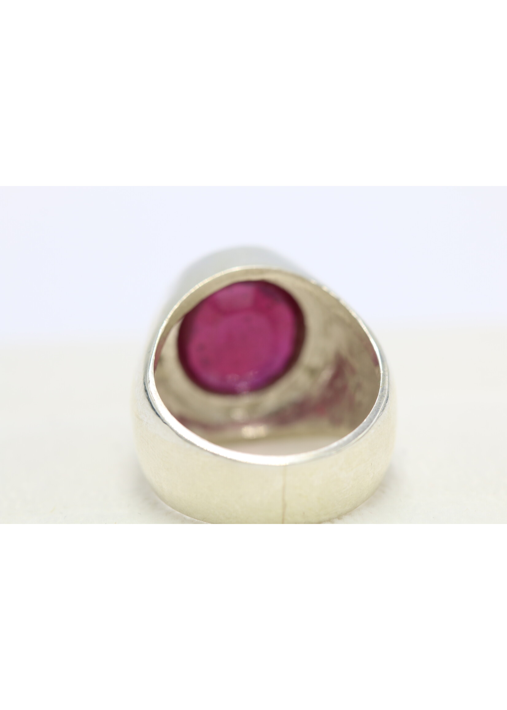 925 silver ring set with natural ruby