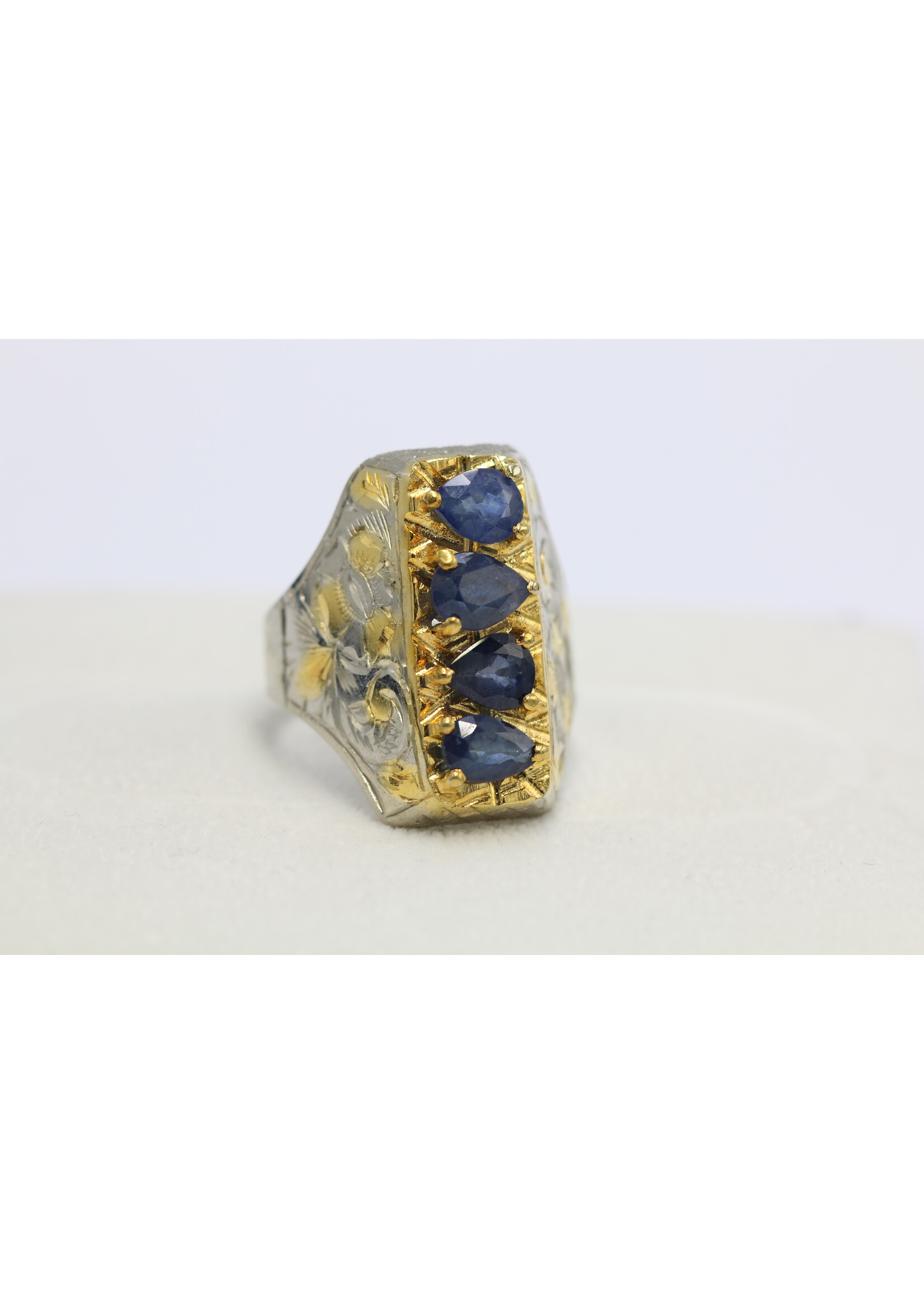 Bague en argent 925 sertie de saphirs naturels