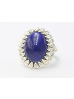 Ring with Lapis lazuli