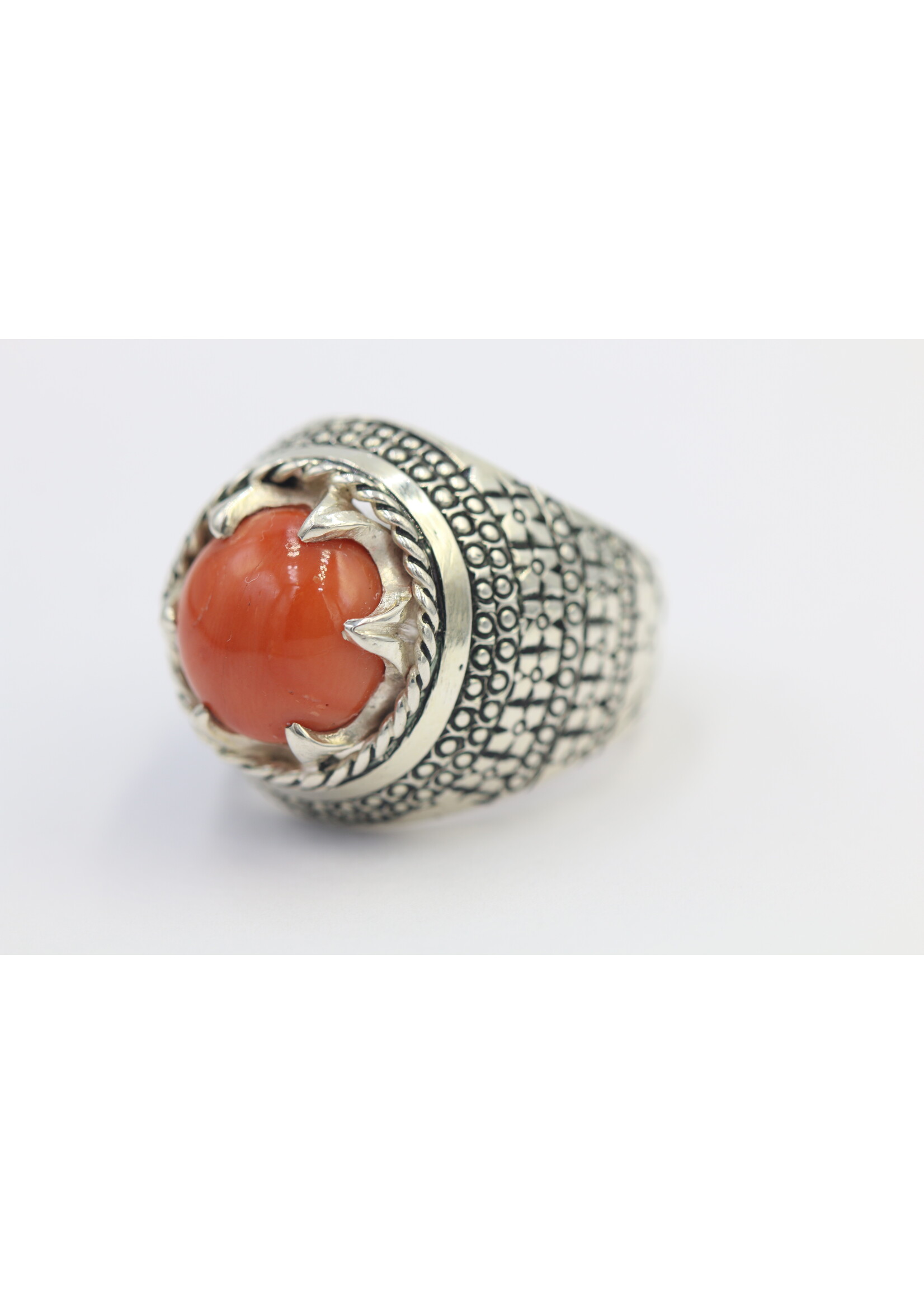 925 silver ring set with natural coral