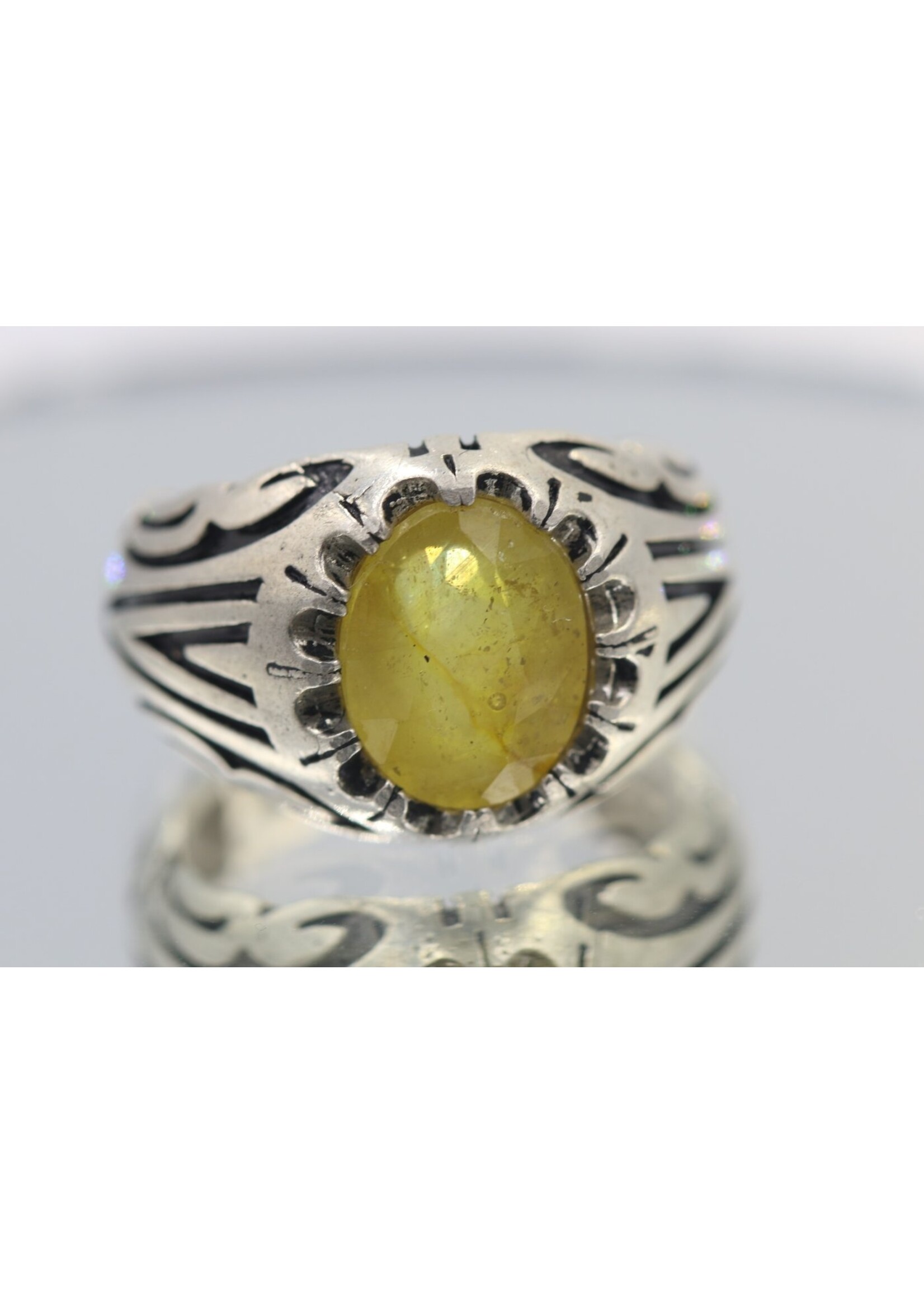 Bague en argent 925 sertie d'un Saphir jaune naturel