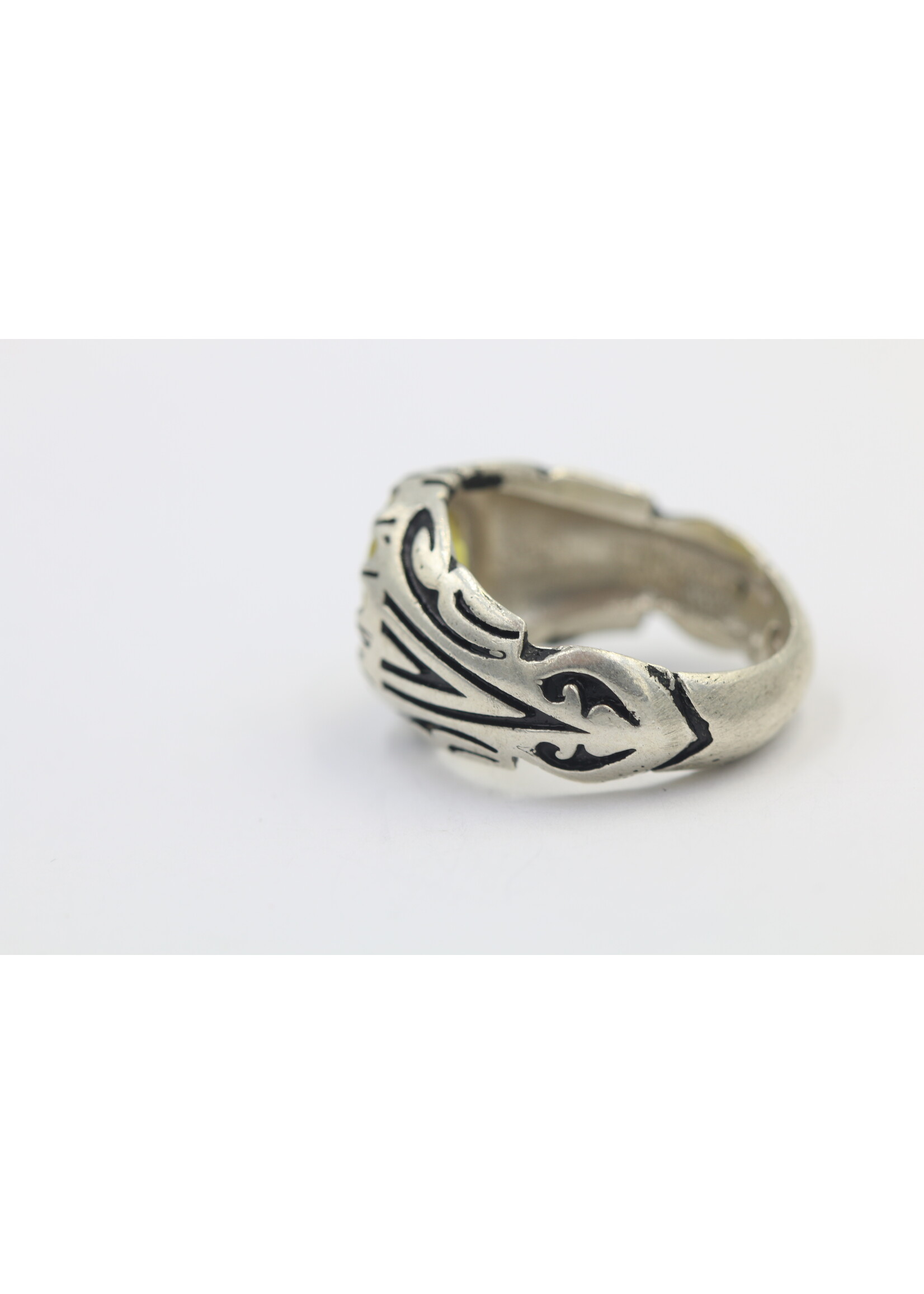 Bague en argent 925 sertie d'un Saphir jaune naturel