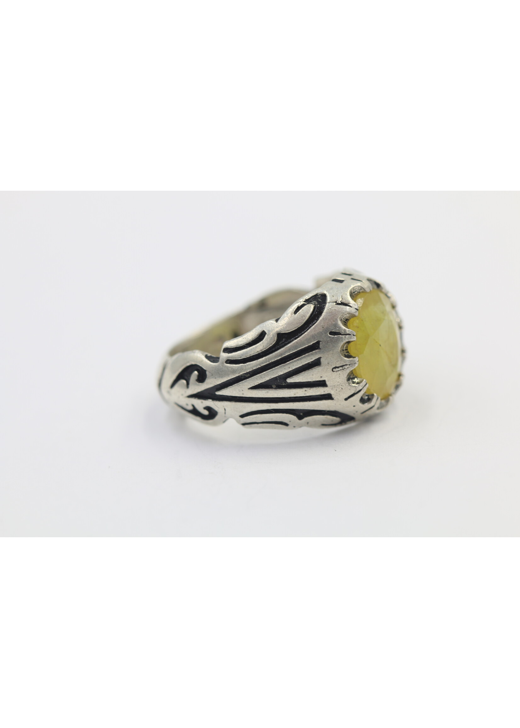 Bague en argent 925 sertie d'un Saphir jaune naturel