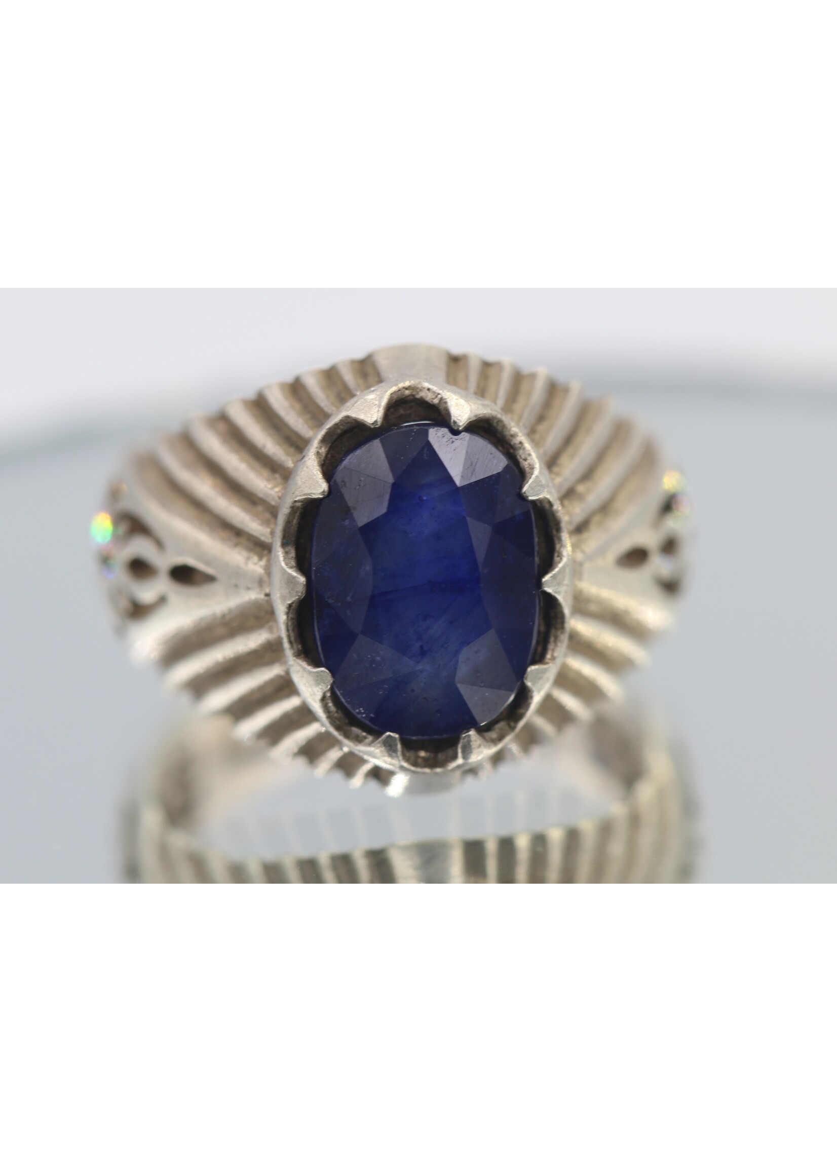 925 zilver ring bezet met natuurlijke Saffier