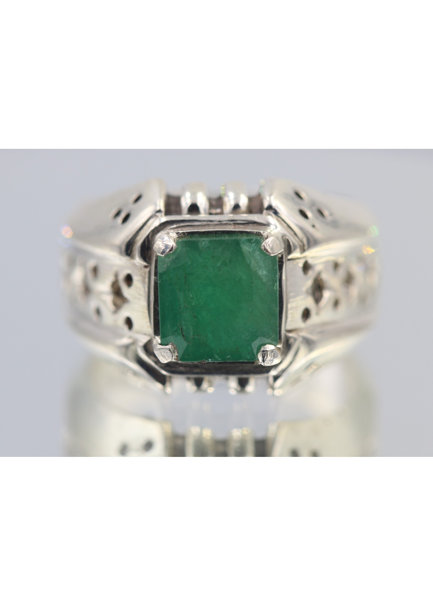 Bague en argent 925 sertie d'une émeraude naturelle