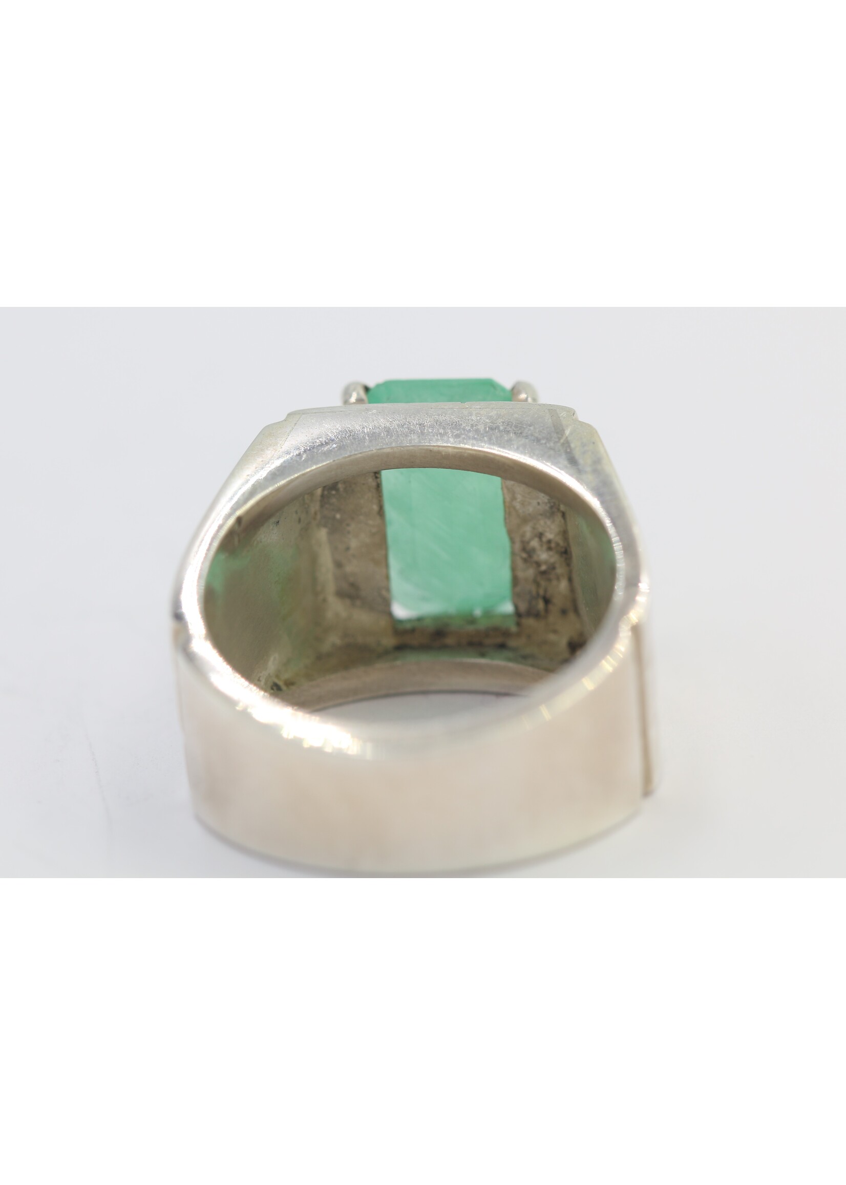Bague en argent 925 sertie d'une émeraude naturelle