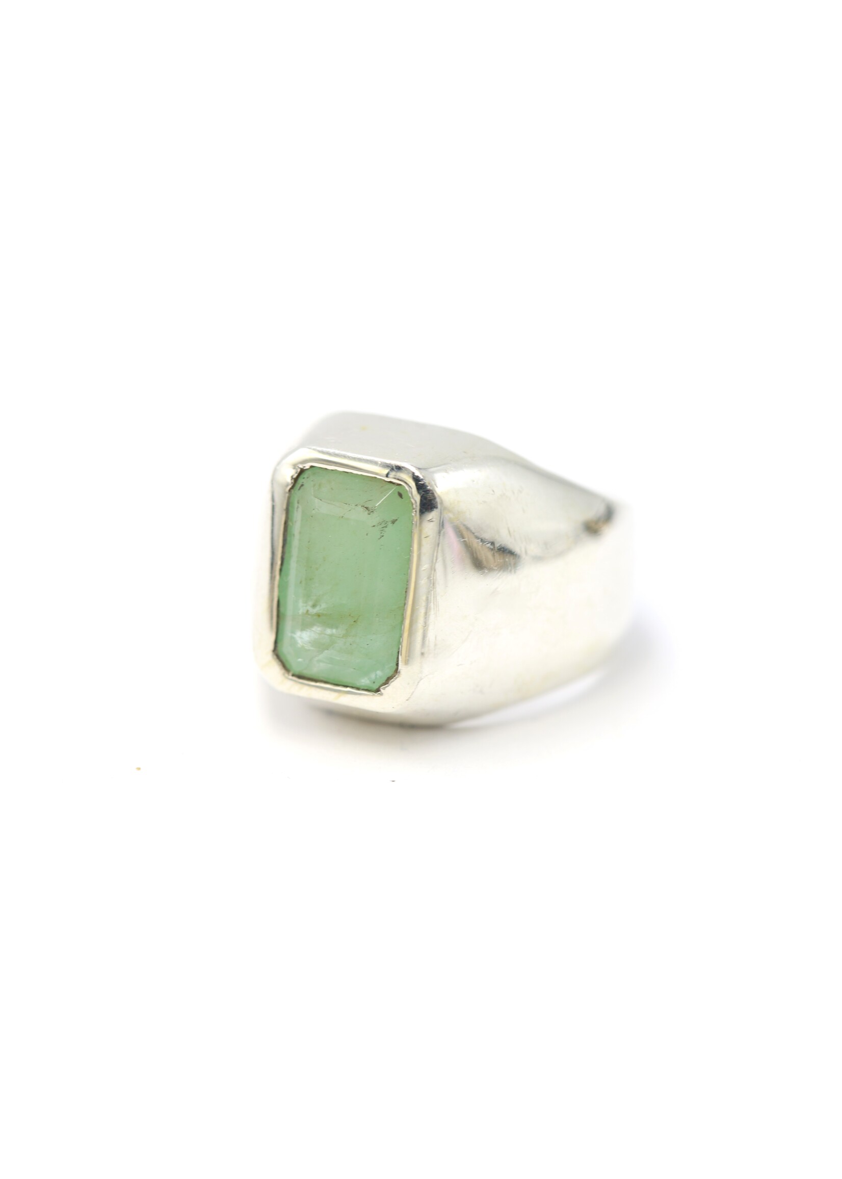 925 silver ring set with natural emerald