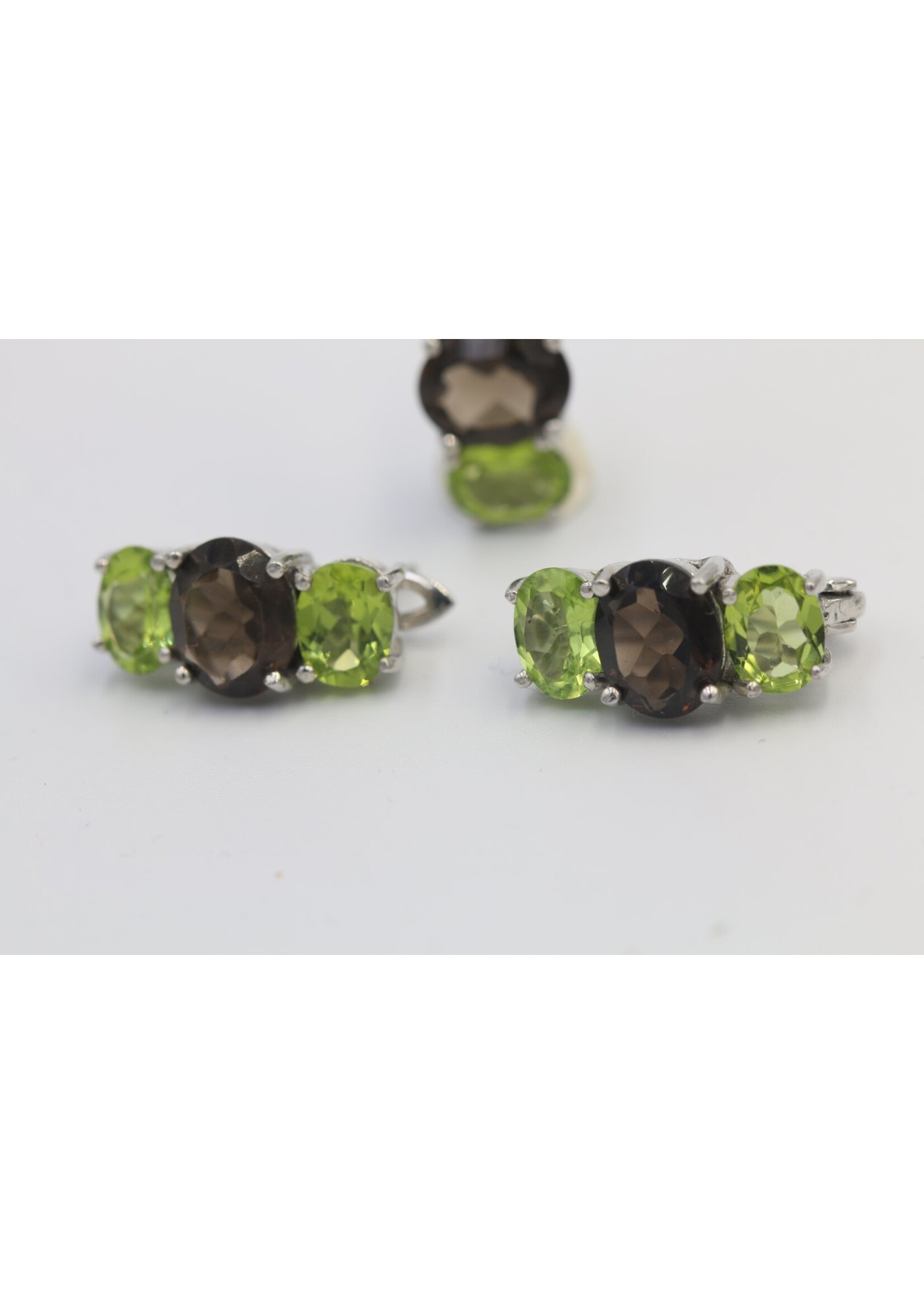 925 rhodium plated silver set with natural Smoky Quartz and Peridots