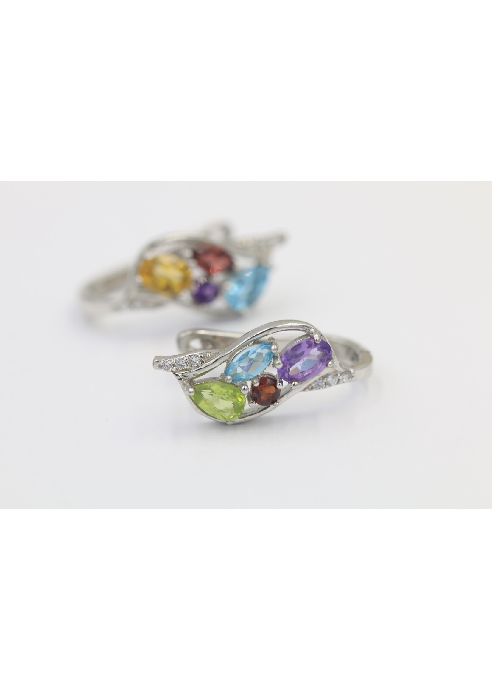 Boucles d'oreilles en argent 925 rhodié serties de Péridot naturel, Topaze Bleue, Grenat, Citrine et Améthyste -