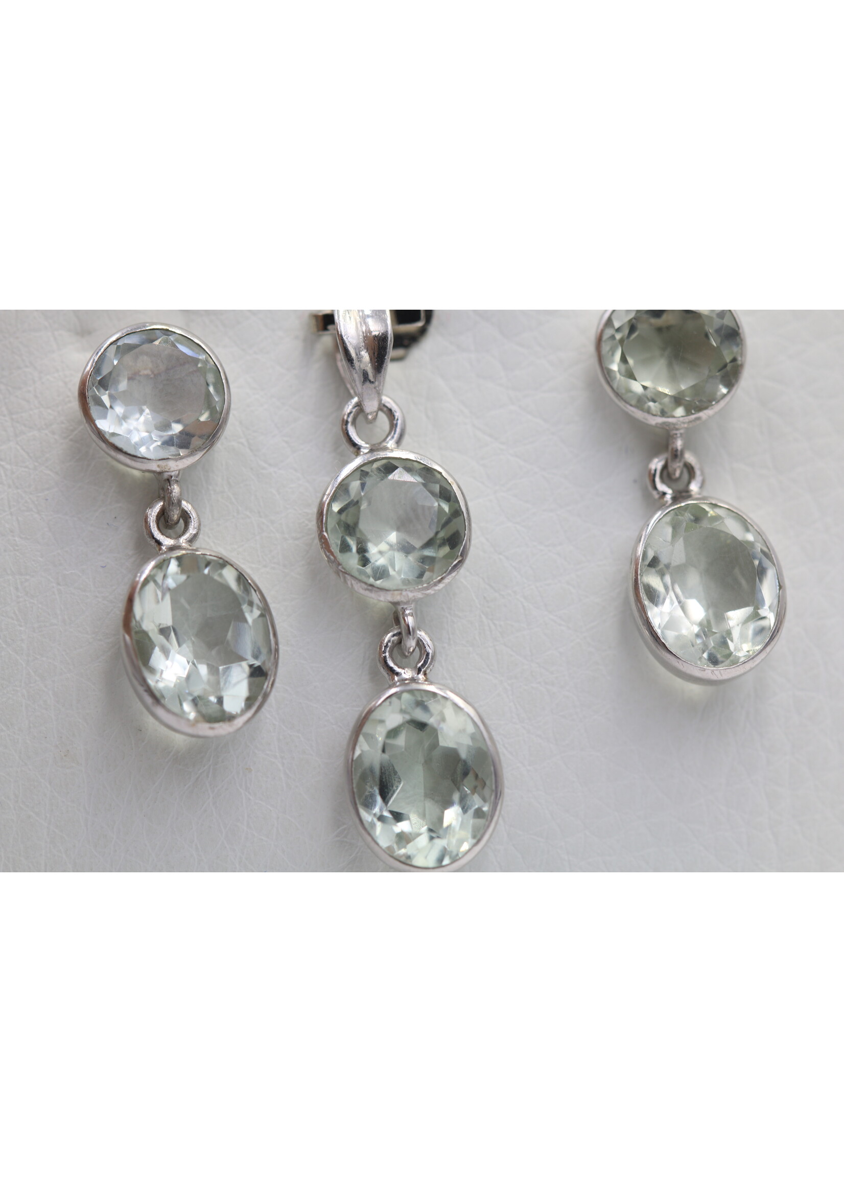 Parure en argent 925 rhodié sertie de Quartz naturel