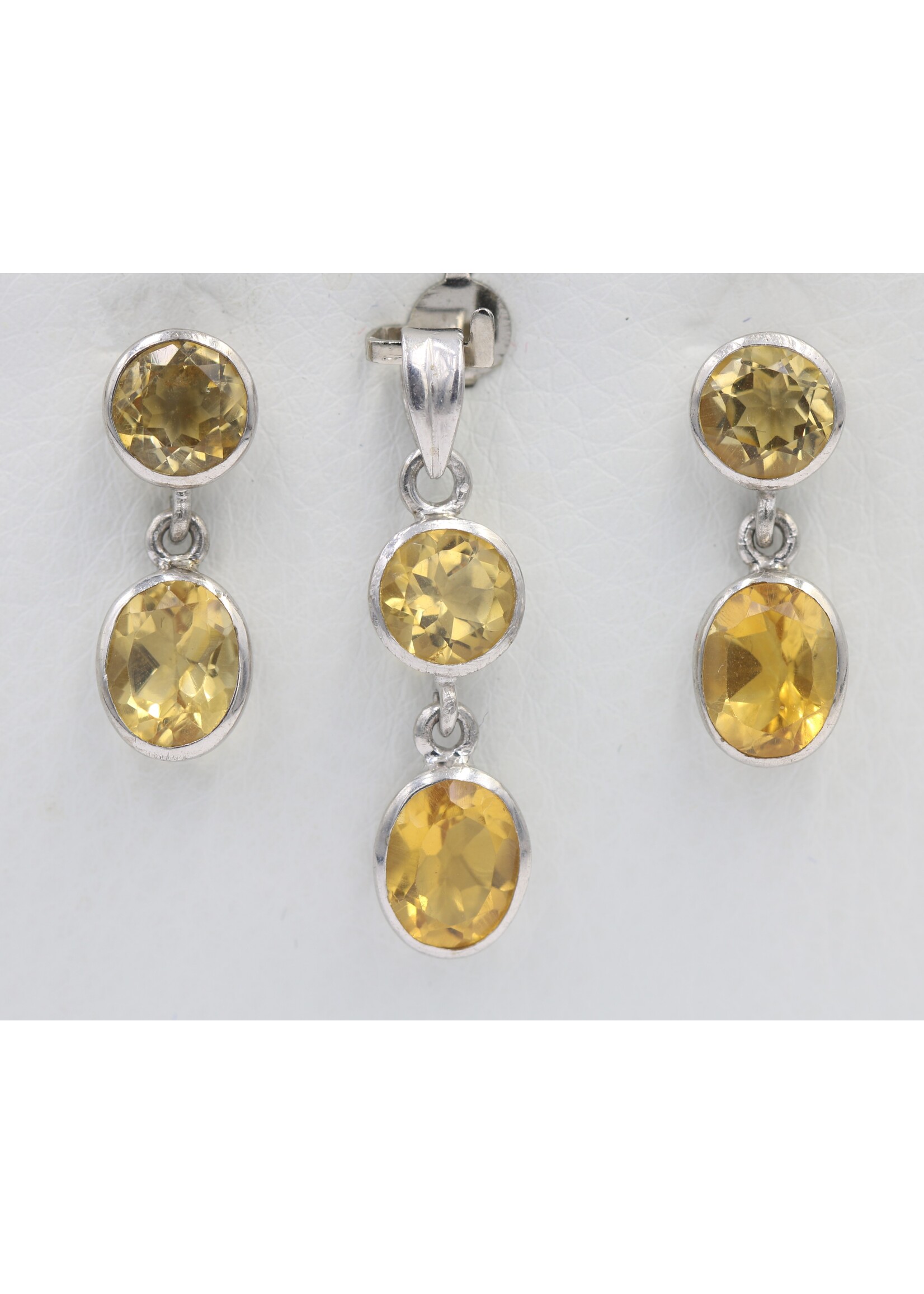 925 rhodium plated silver set with natural Citrine