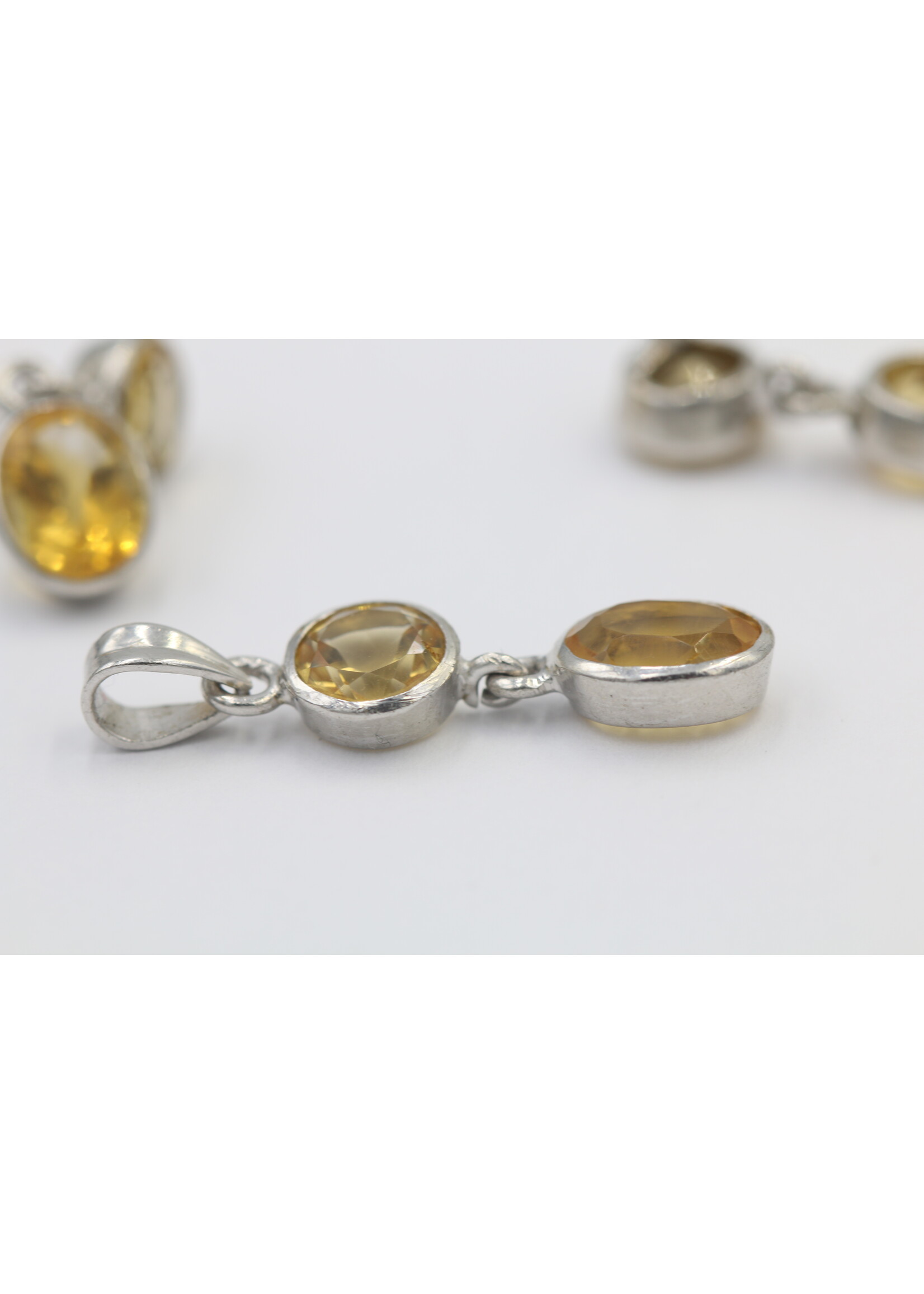 925 rhodium plated silver set with natural Citrine