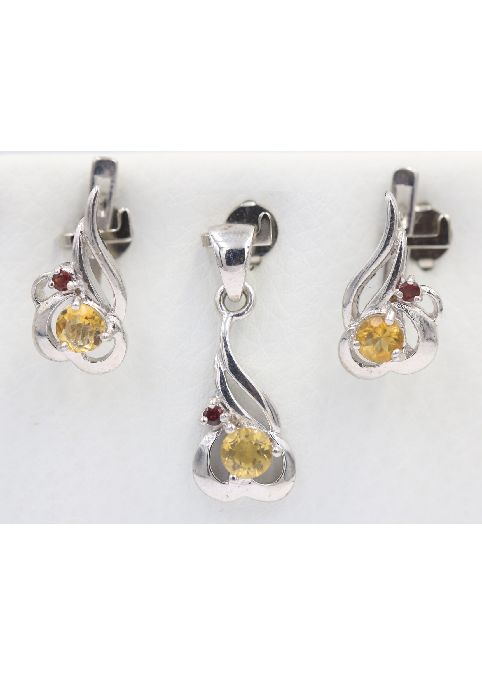 925 rhodium plated silver set with natural Citrine