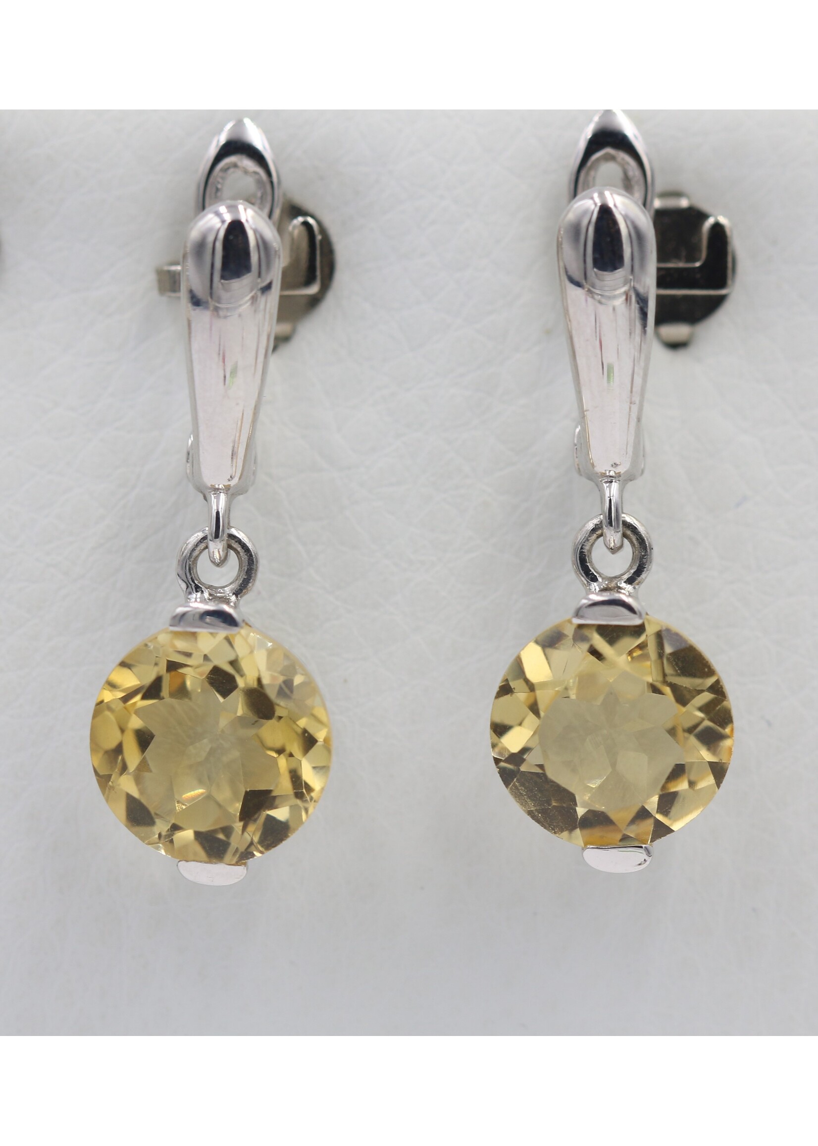 925 rhodium plated silver ring set with natural Citrine
