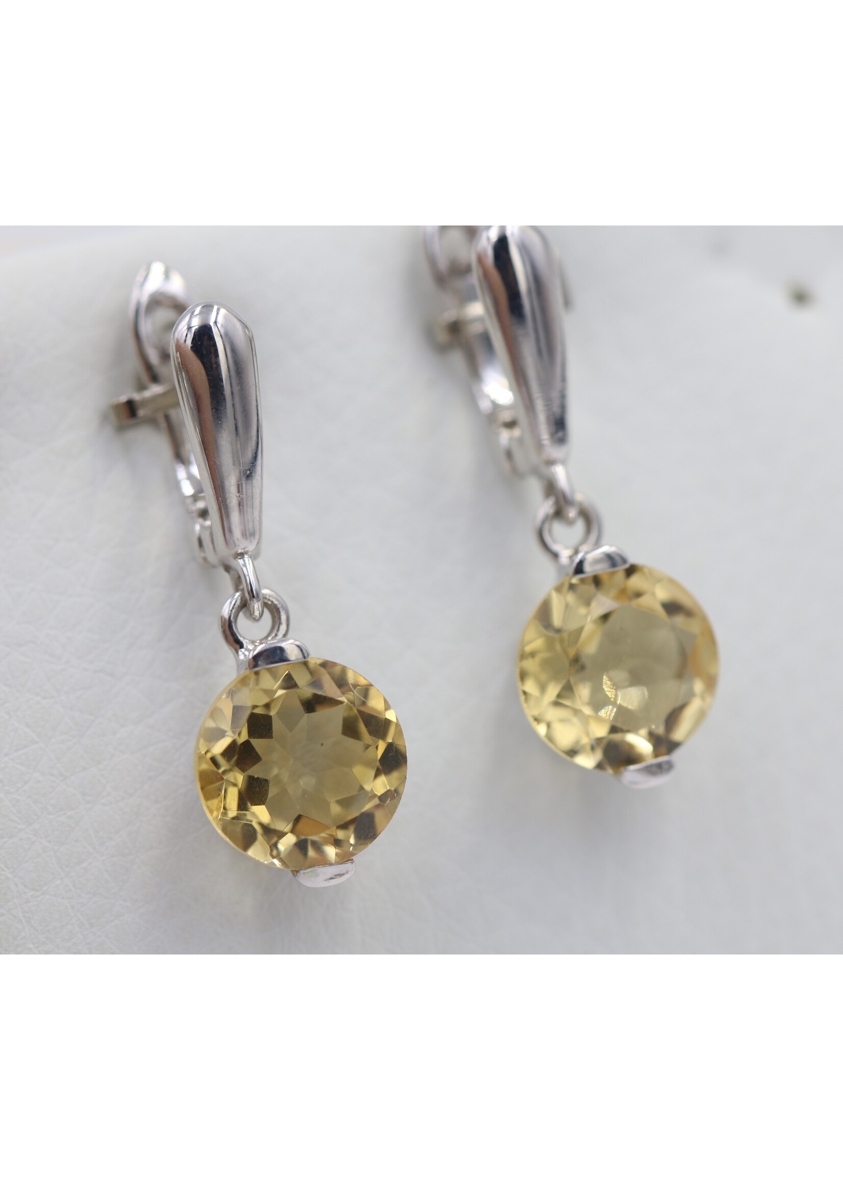 Bague en argent 925 rhodié sertie de Citrine naturelle