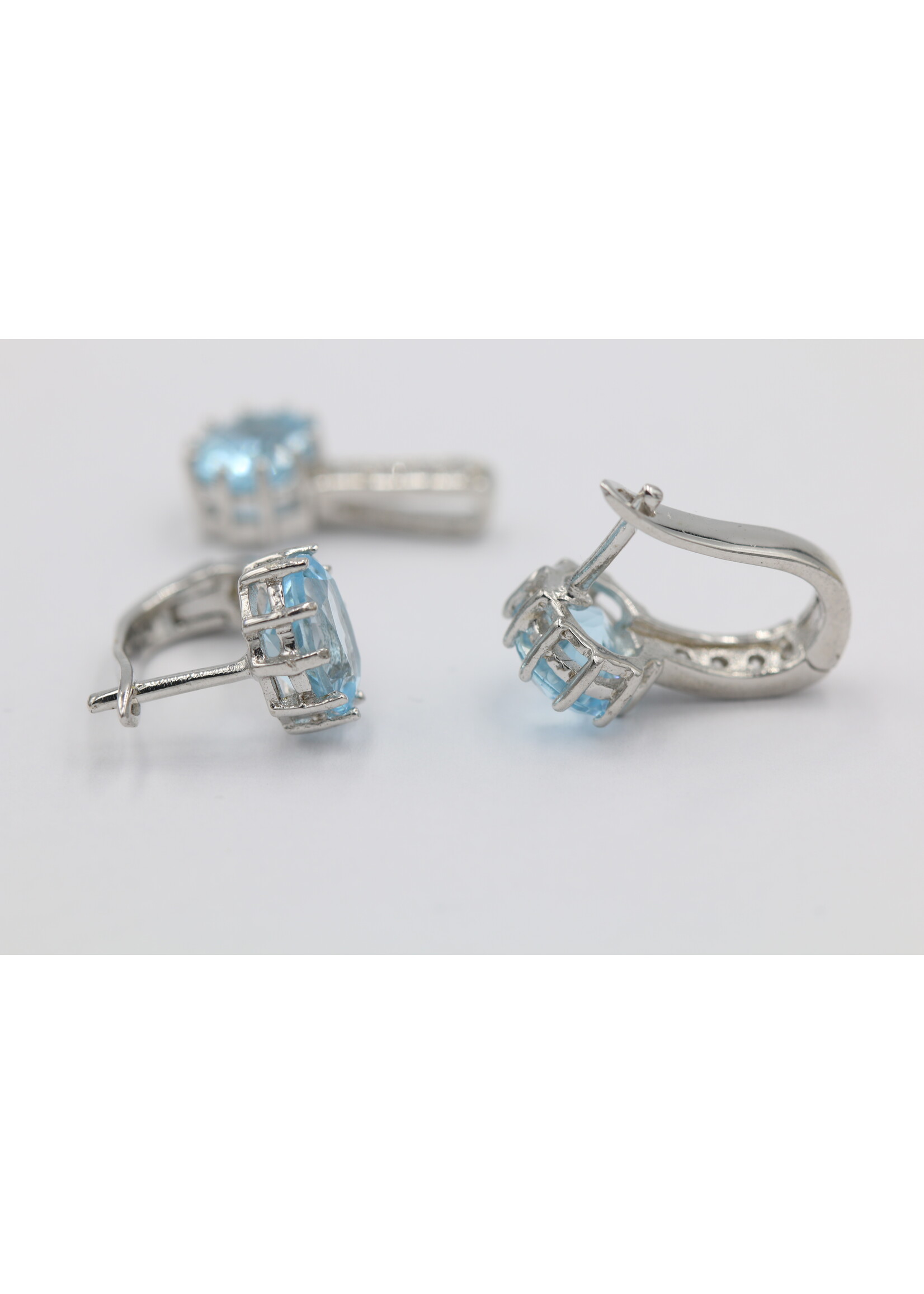 Argent 925 serti d'une Topaze bleue