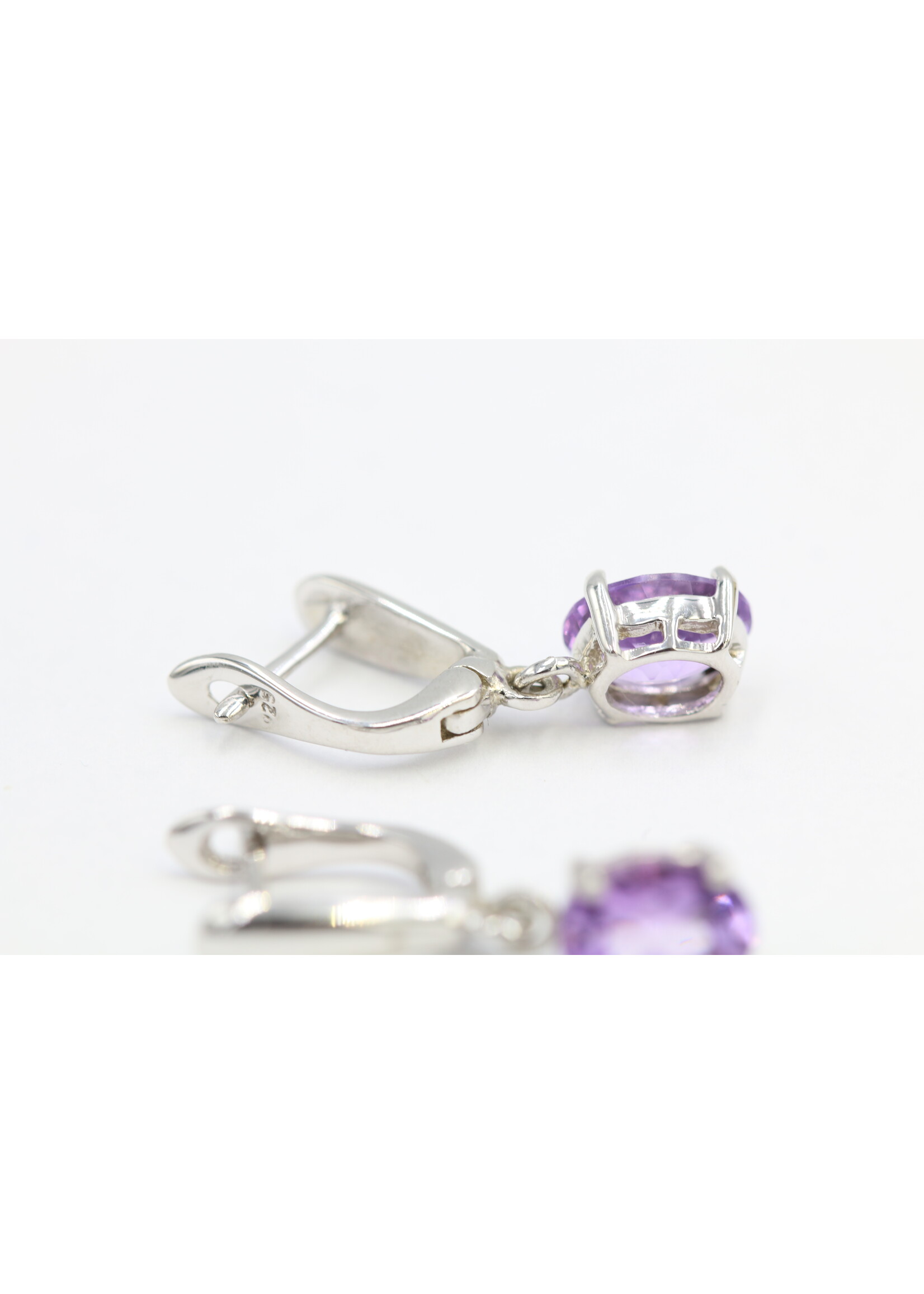 Boucles d'oreilles en argent 925 rhodié serties d'améthystes naturelles