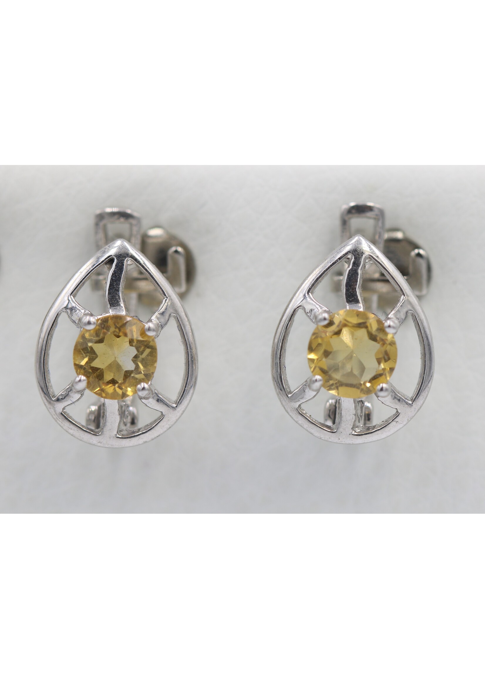 Boucles d'oreilles en argent 925 rhodié serties de Citrines naturelles
