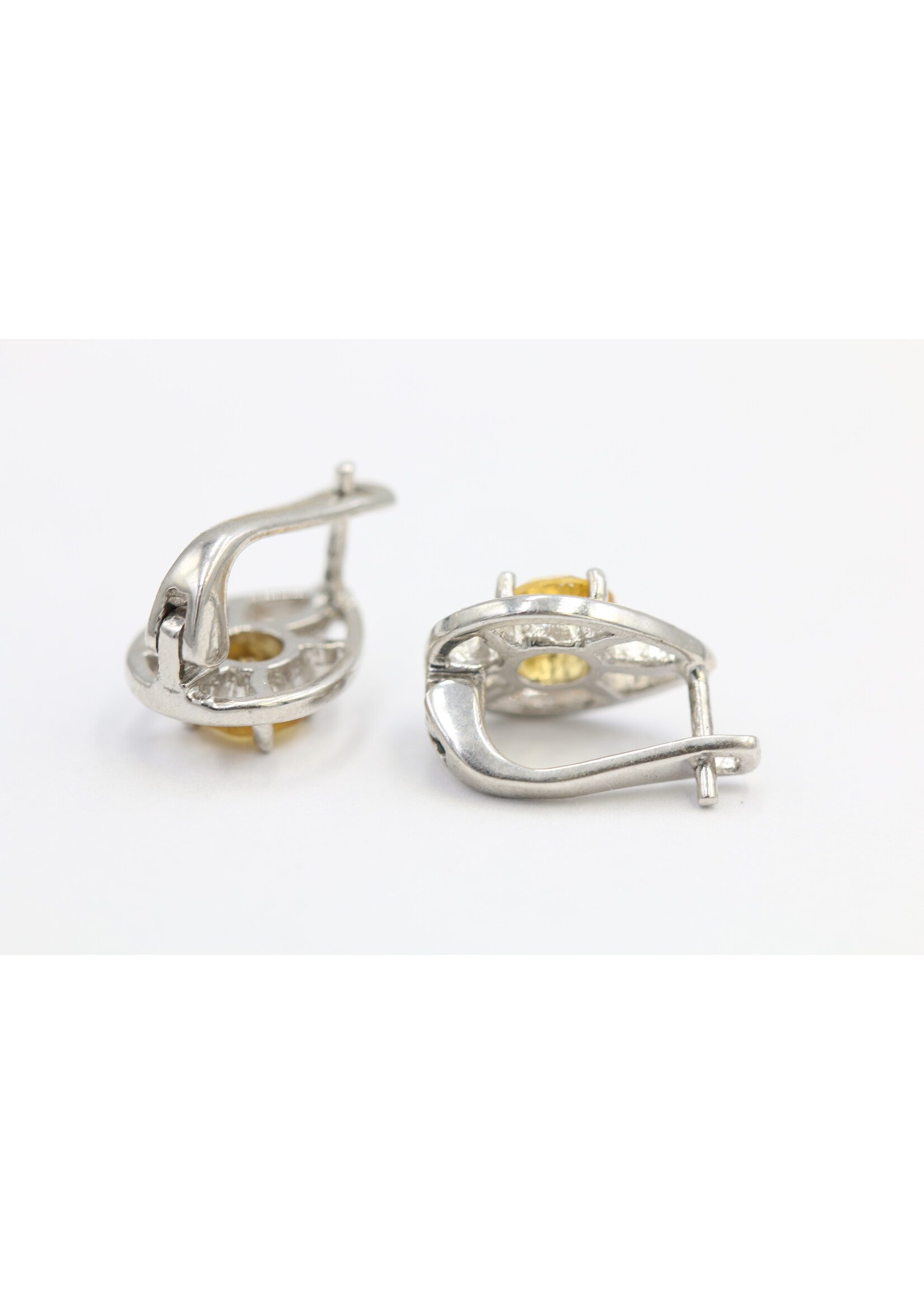 Orecchini in argento rodiato 925 con citrini naturali