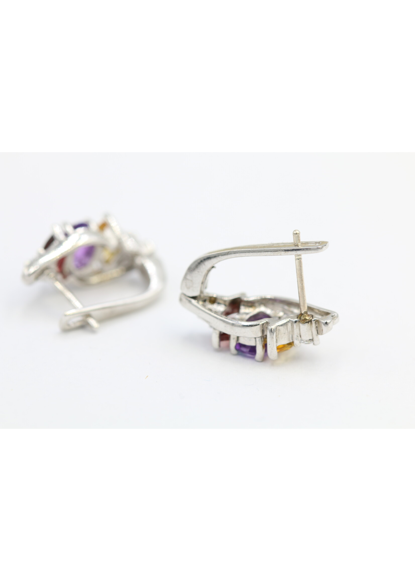 Boucles d'oreilles en argent 925 rhodié serties de Grenat naturel, Citrine et Améthyste