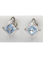 Earrings with blue topaz