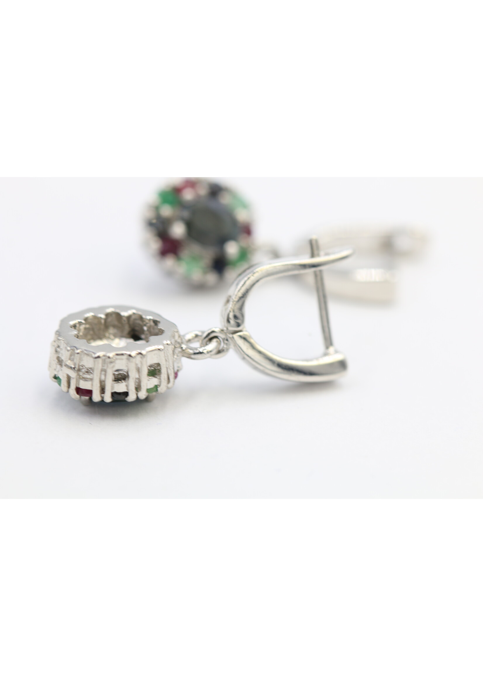 Boucles d'oreilles en argent 925 rhodié serties de rubis naturels, d'émeraudes et de saphirs - Copier