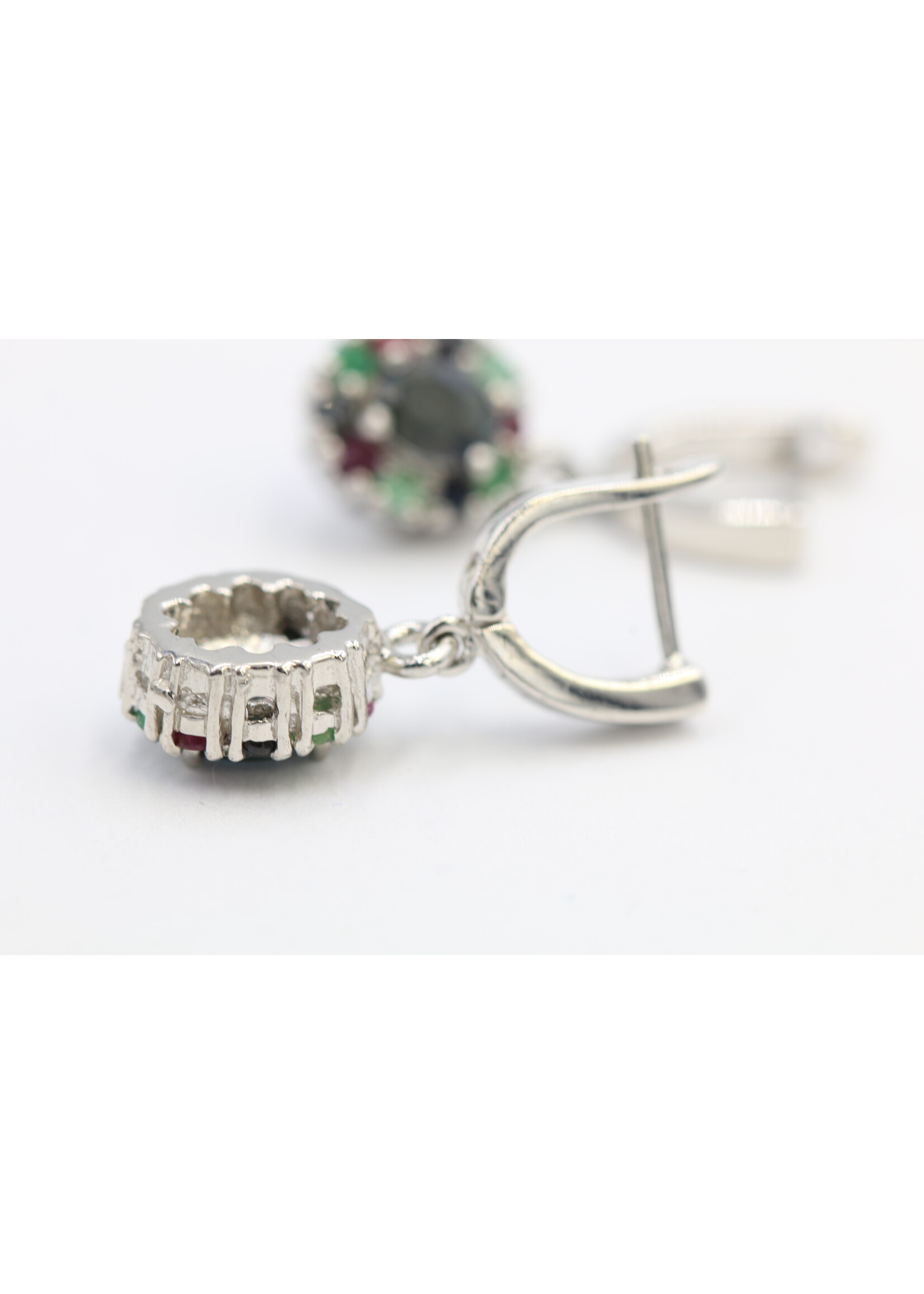 Boucles d'oreilles en argent 925 rhodié serties de rubis naturels, d'émeraudes et de saphirs - Copier