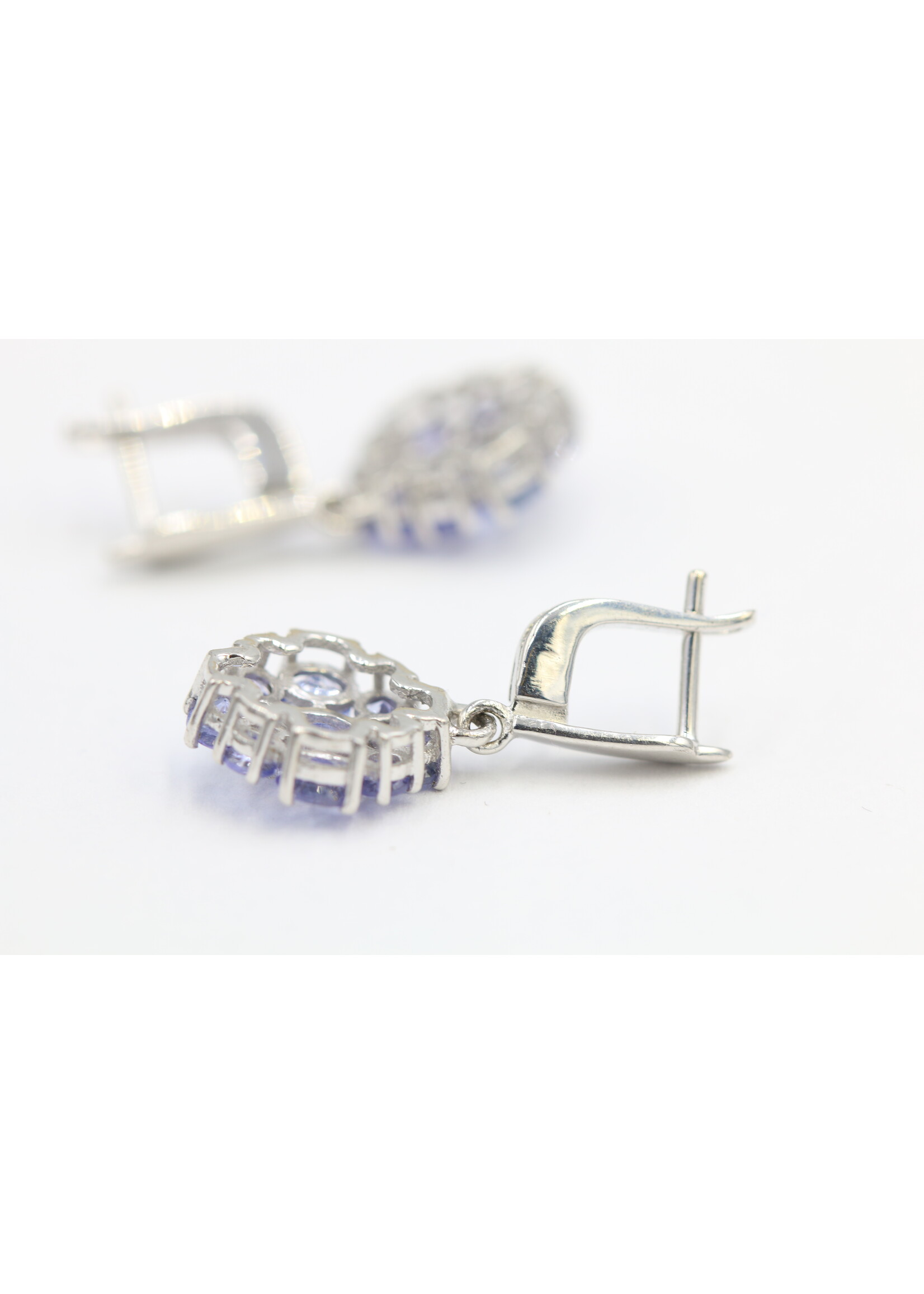 Orecchini in argento rodiato 925 con tanzaniti naturali